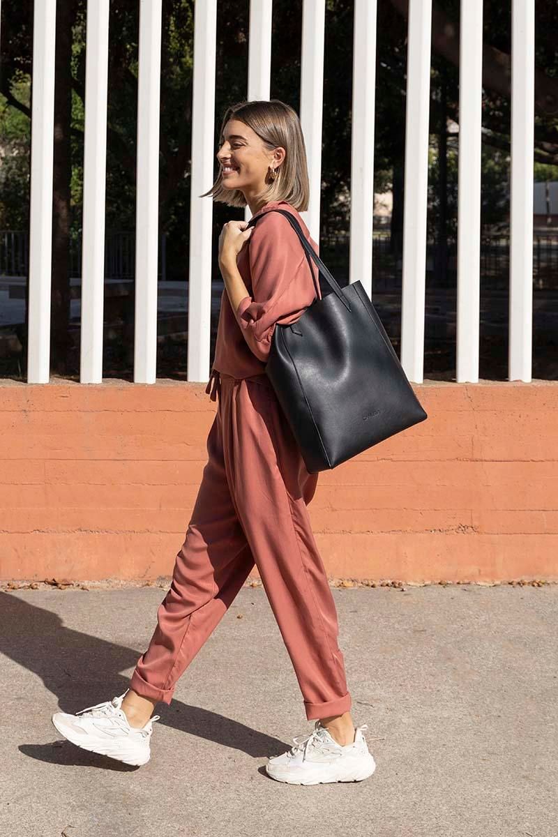 Lite - Black Vegan shoulder bag - Ecomarket.com