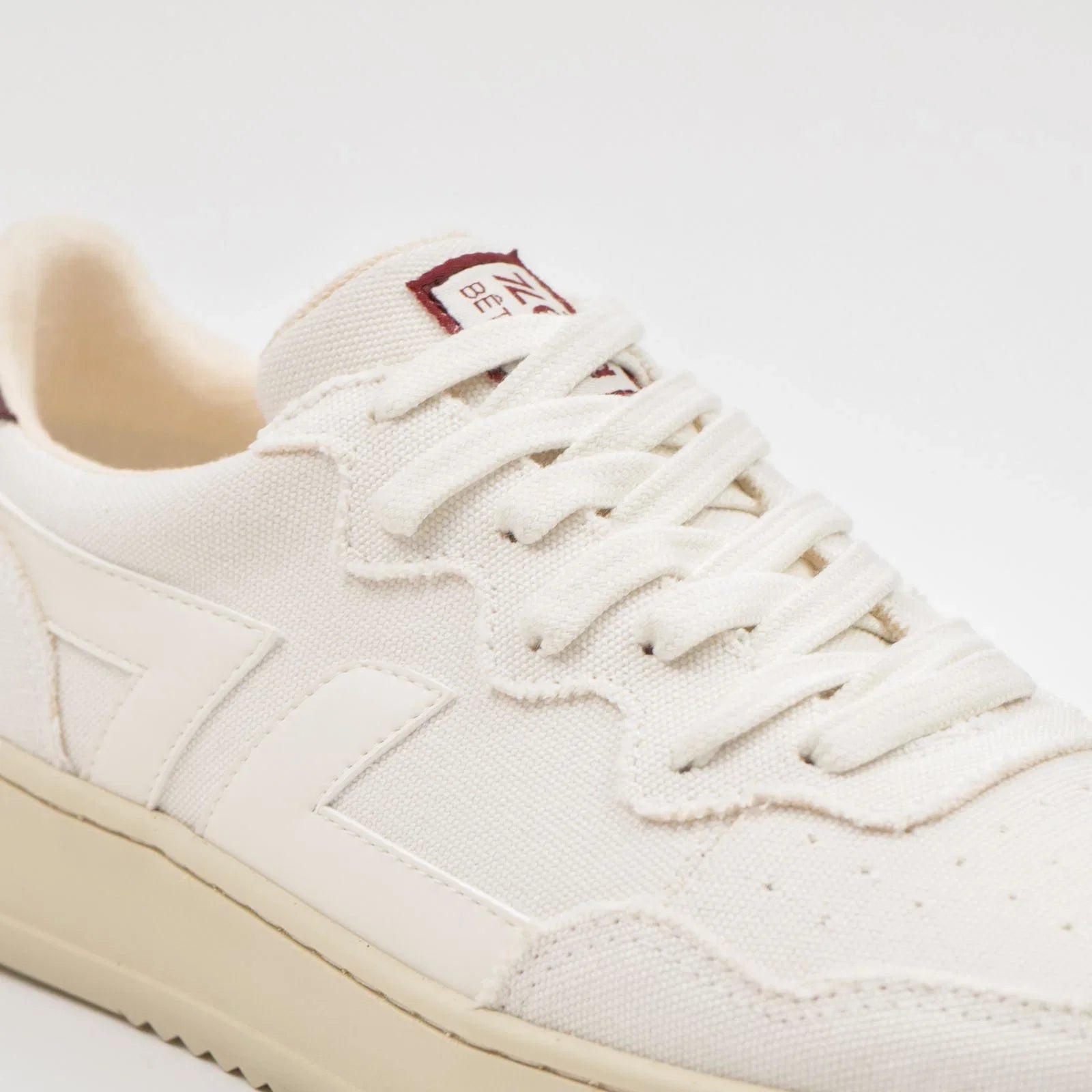 Beta-Series B4 Handmade Vegan Sneakers in Blanco - Ecomarket.com