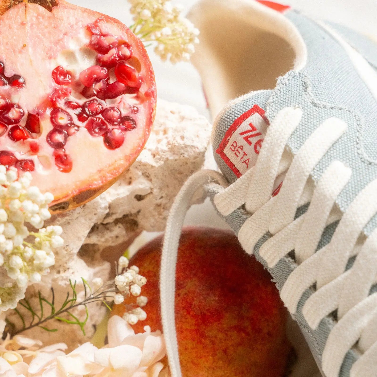 Beta-Series B4 Handmade Vegan Sneakers in Azulino - Ecomarket.com