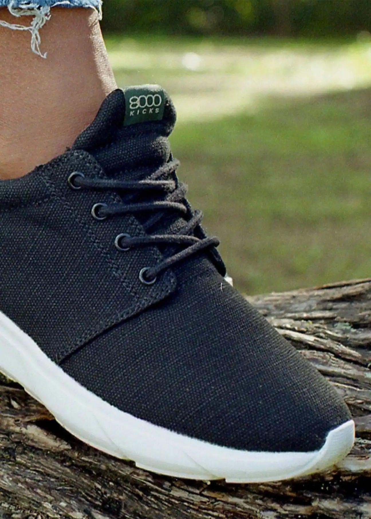 8000Kicks Explorer V2 Black & White - Ecomarket.com