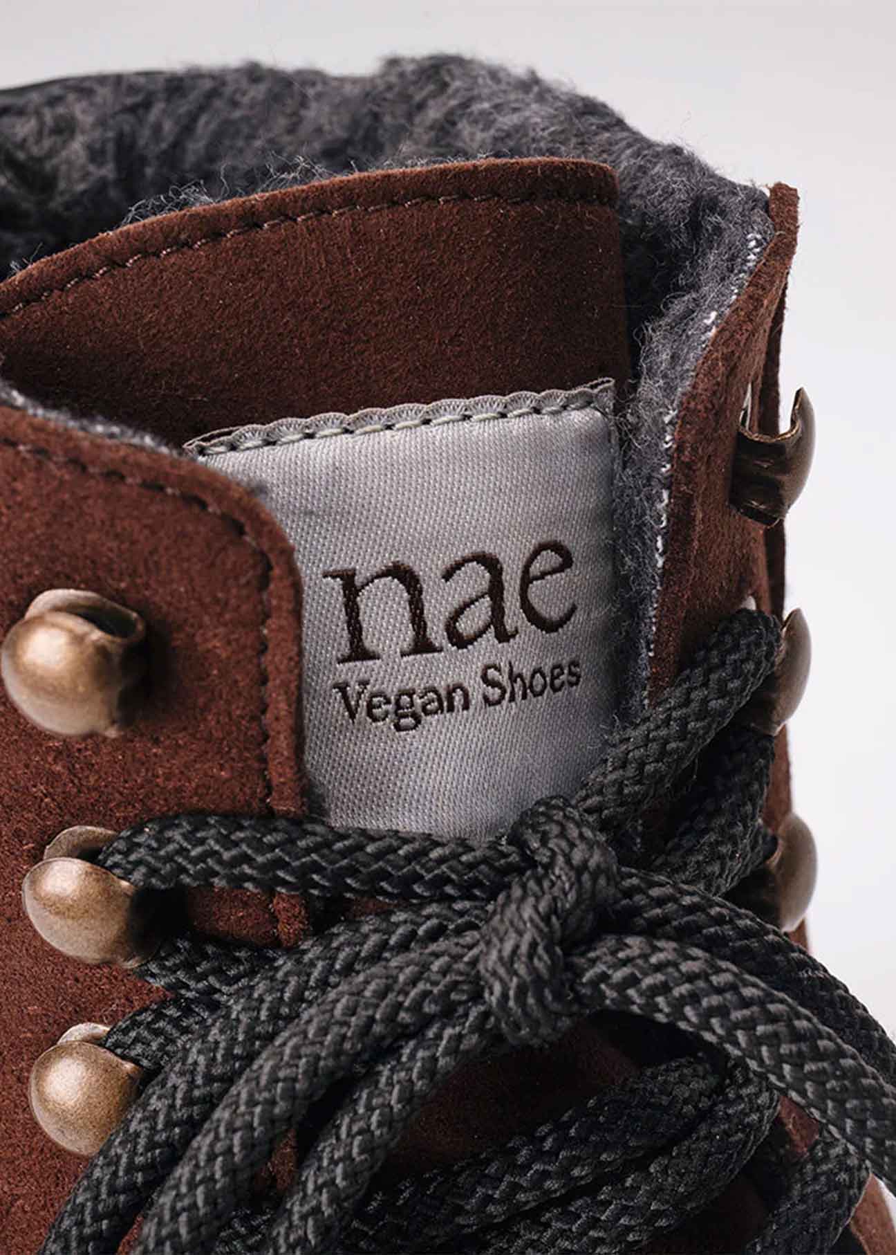 Gadea Brown Suede Vegan Mountain Boots unisex - Ecomarket.com