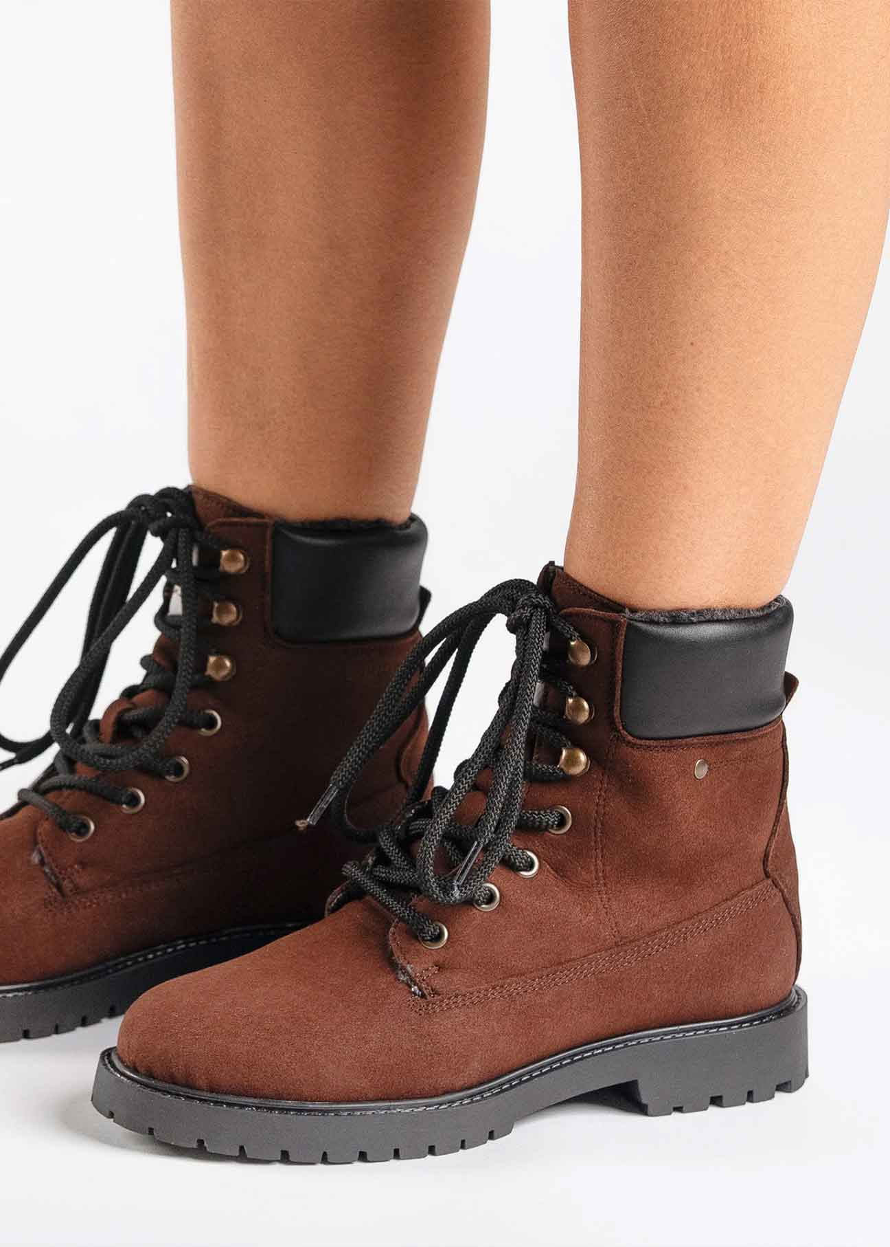 Gadea Brown Suede Vegan Mountain Boots unisex - Ecomarket.com