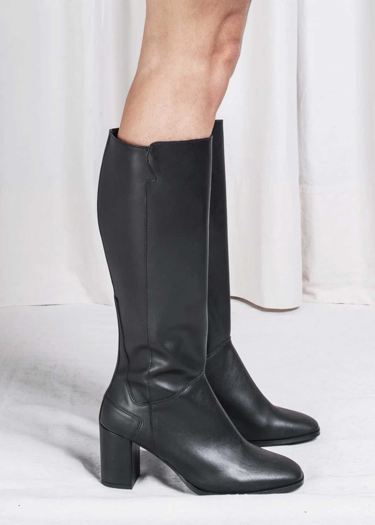Greta Black Vegan Knee-High Boots - Ecomarket.com