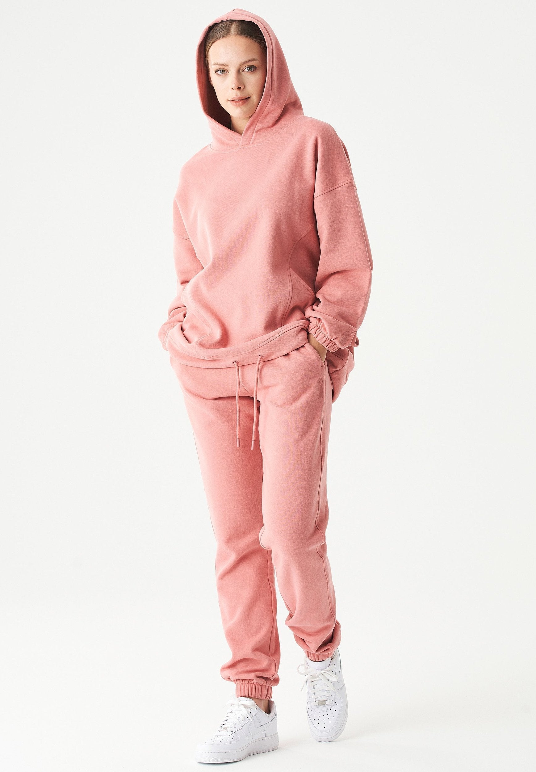 HANDEXSSBLUSH--1625.jpg