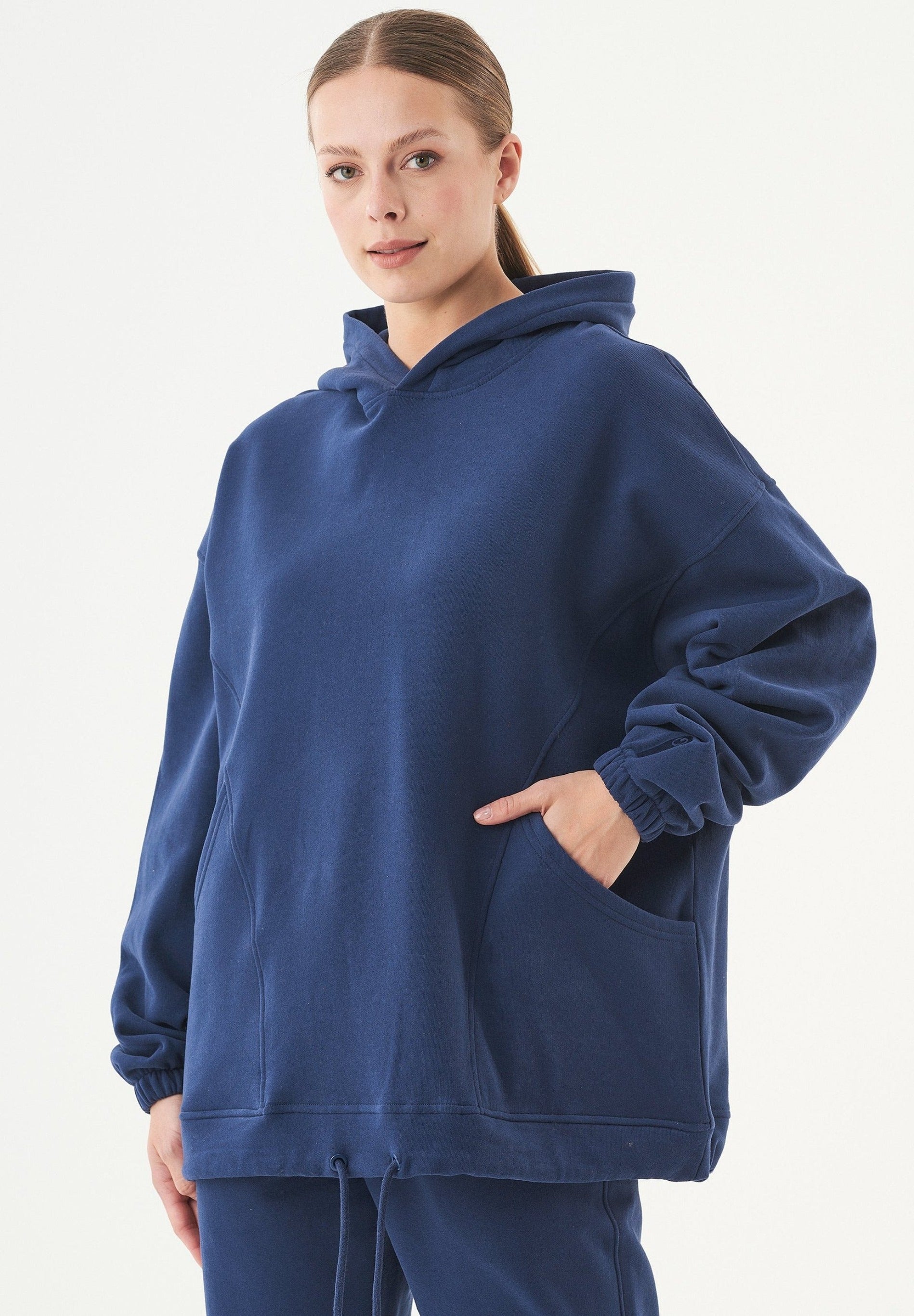 HANDE Soft Touch Oversize Hoodie in 100% Organic Cotton navy - Ecomarket.com