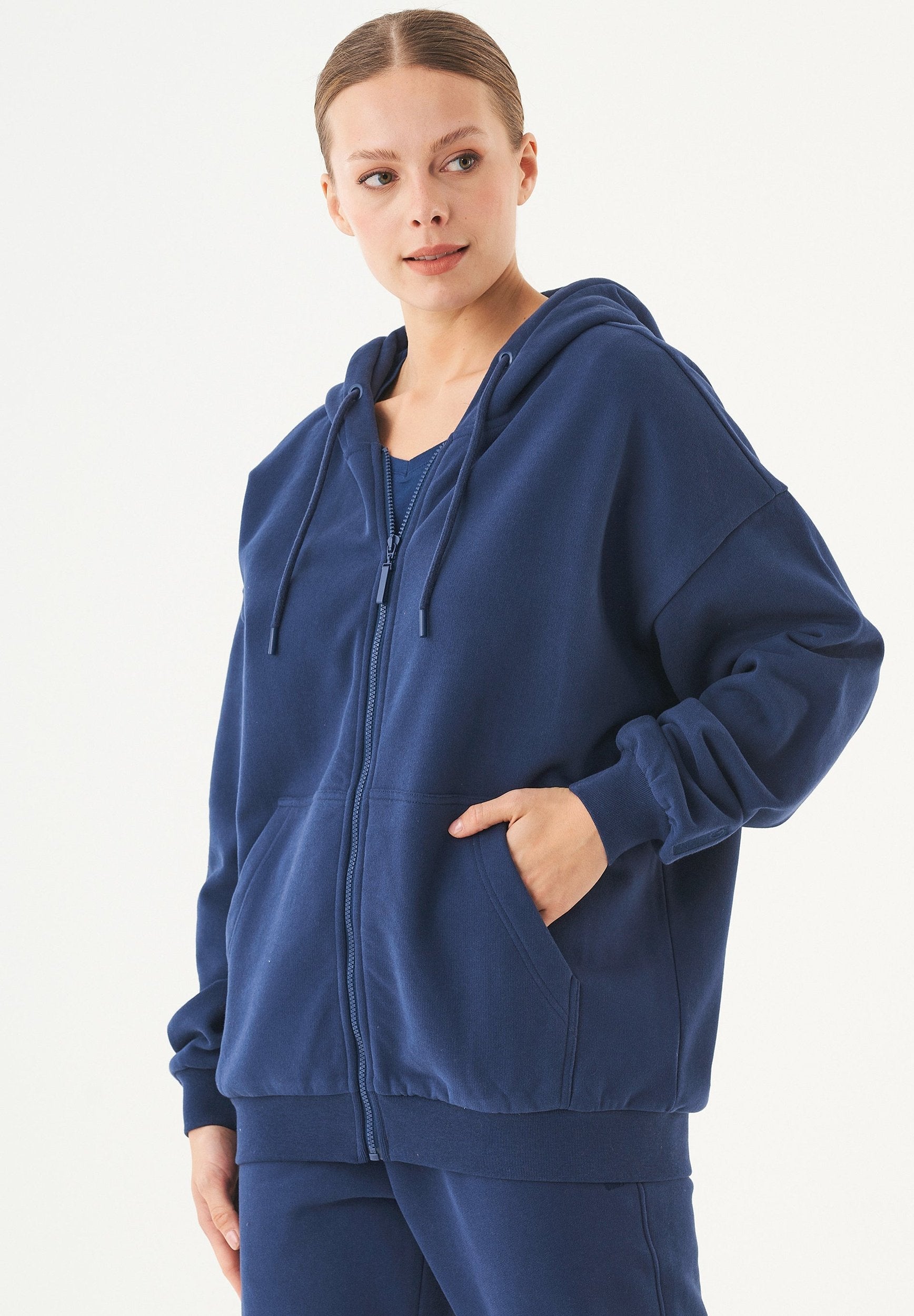 JALE Soft Touch Hoodie in 100% Organic Cotton in navy - Ecomarket.com