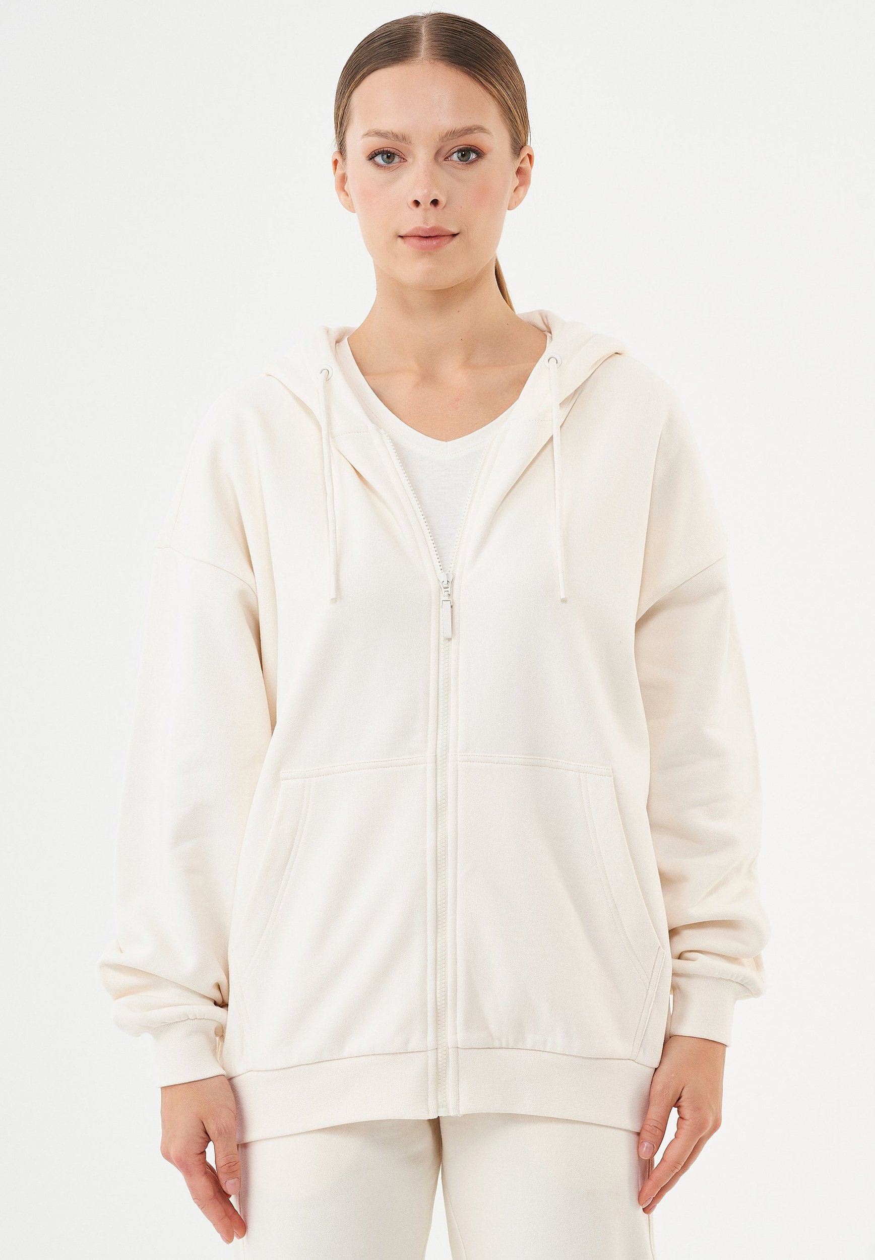 JALE Soft Touch Hoodie in 100% Organic Cotton in off white - Ecomarket.com