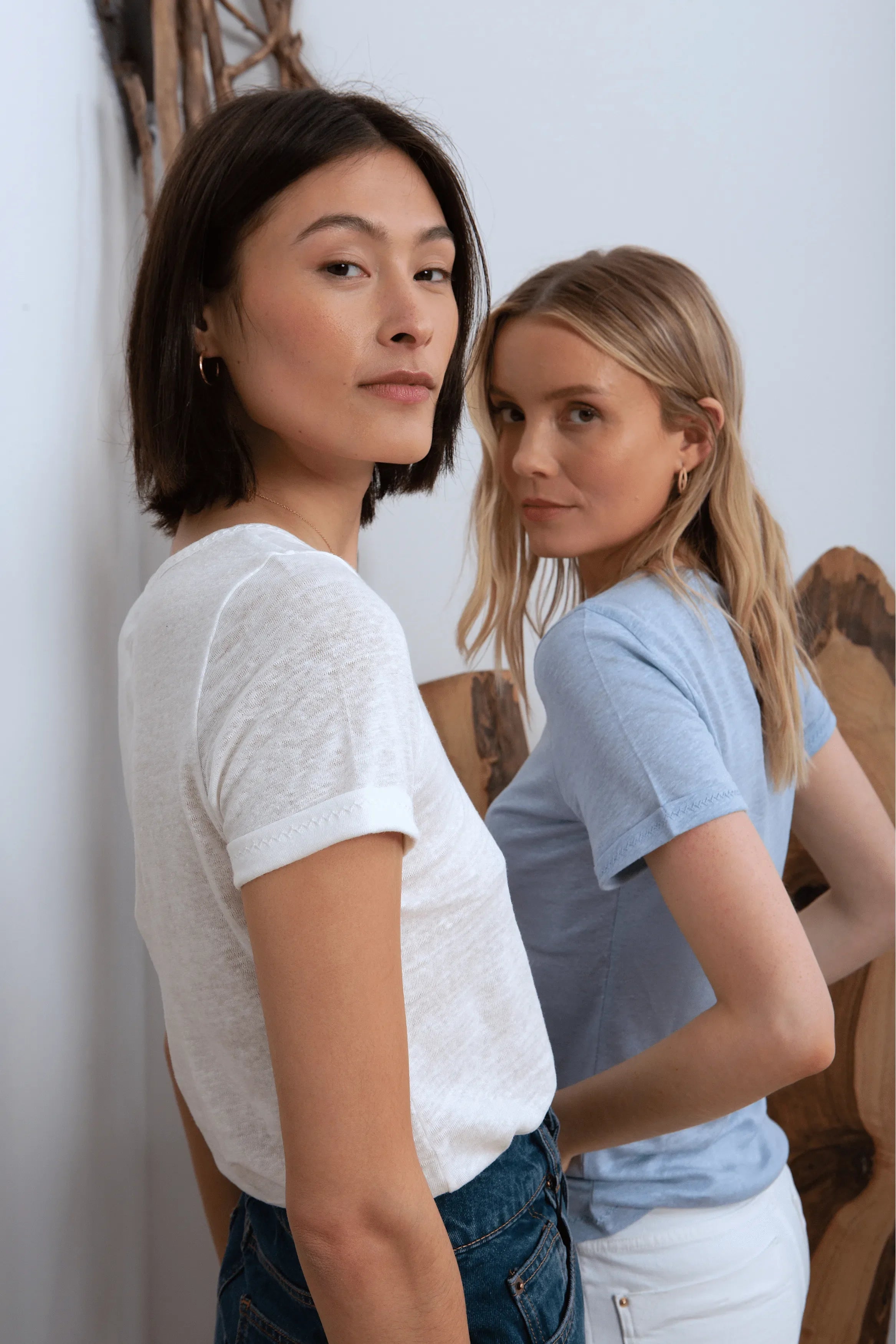 Linen T-shirt in different colors - Ecomarket.com