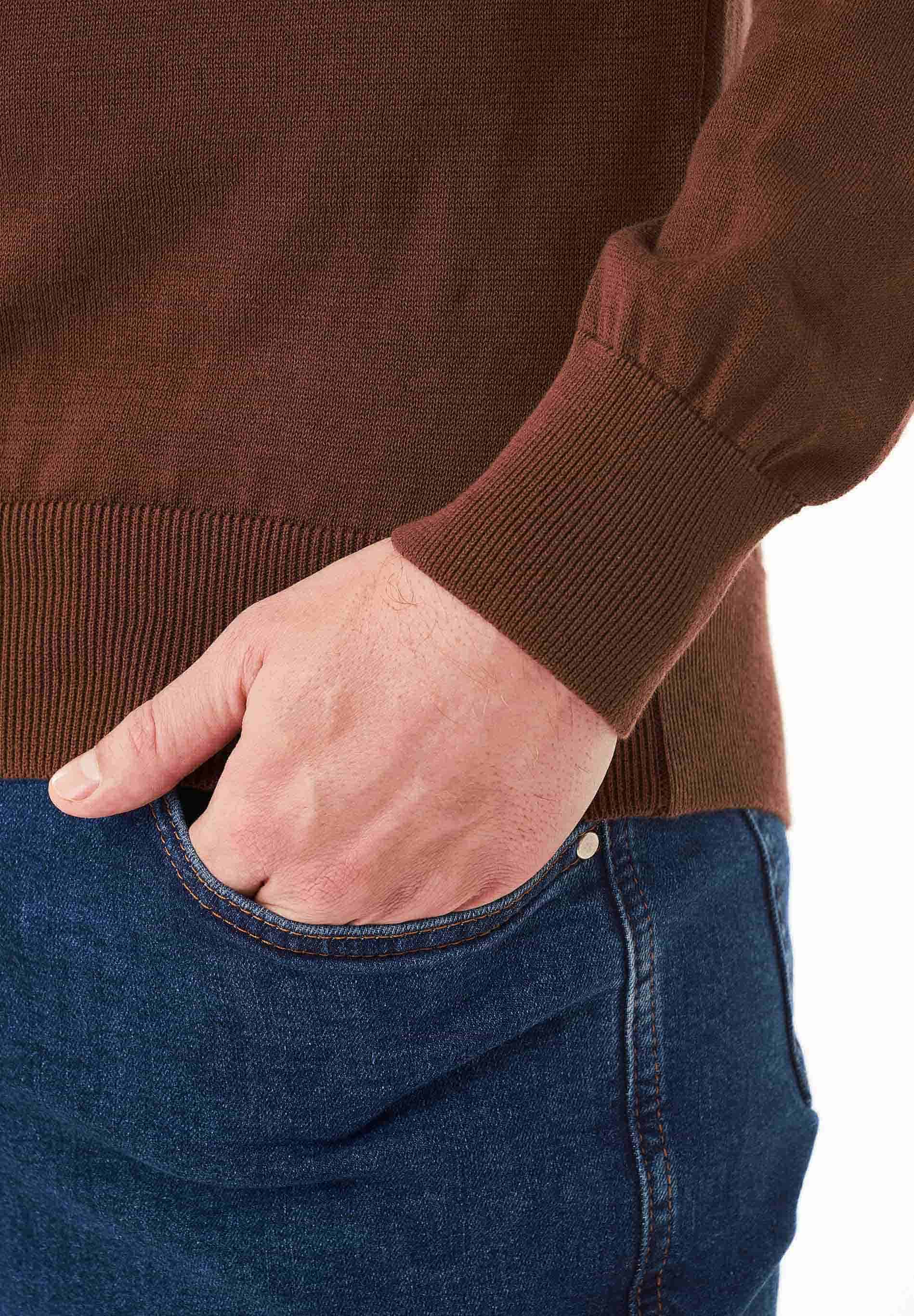Organic Cotton Knit Crewneck Sweater in brown - Ecomarket.com