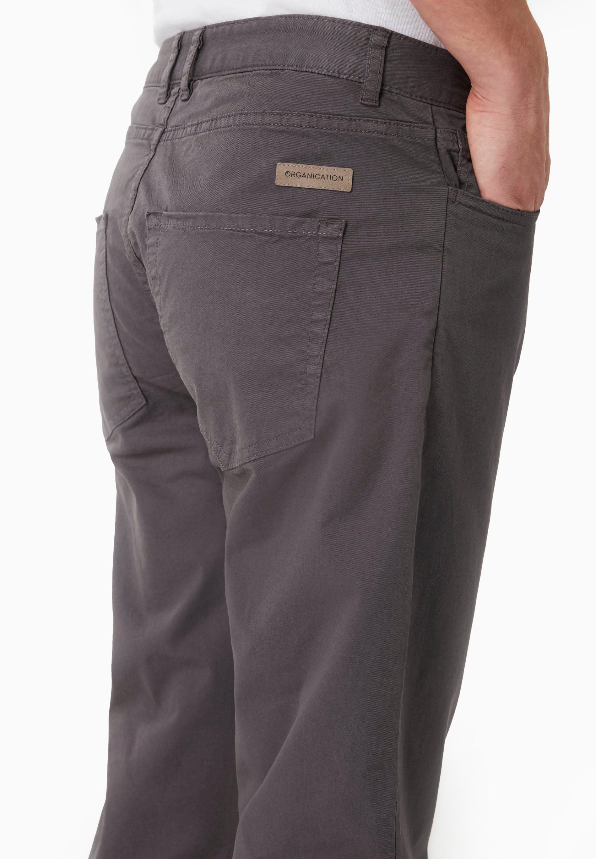 Regular-Fit Stretch Twill Trousers in Organic Cotton in dark grey - Ecomarket.com