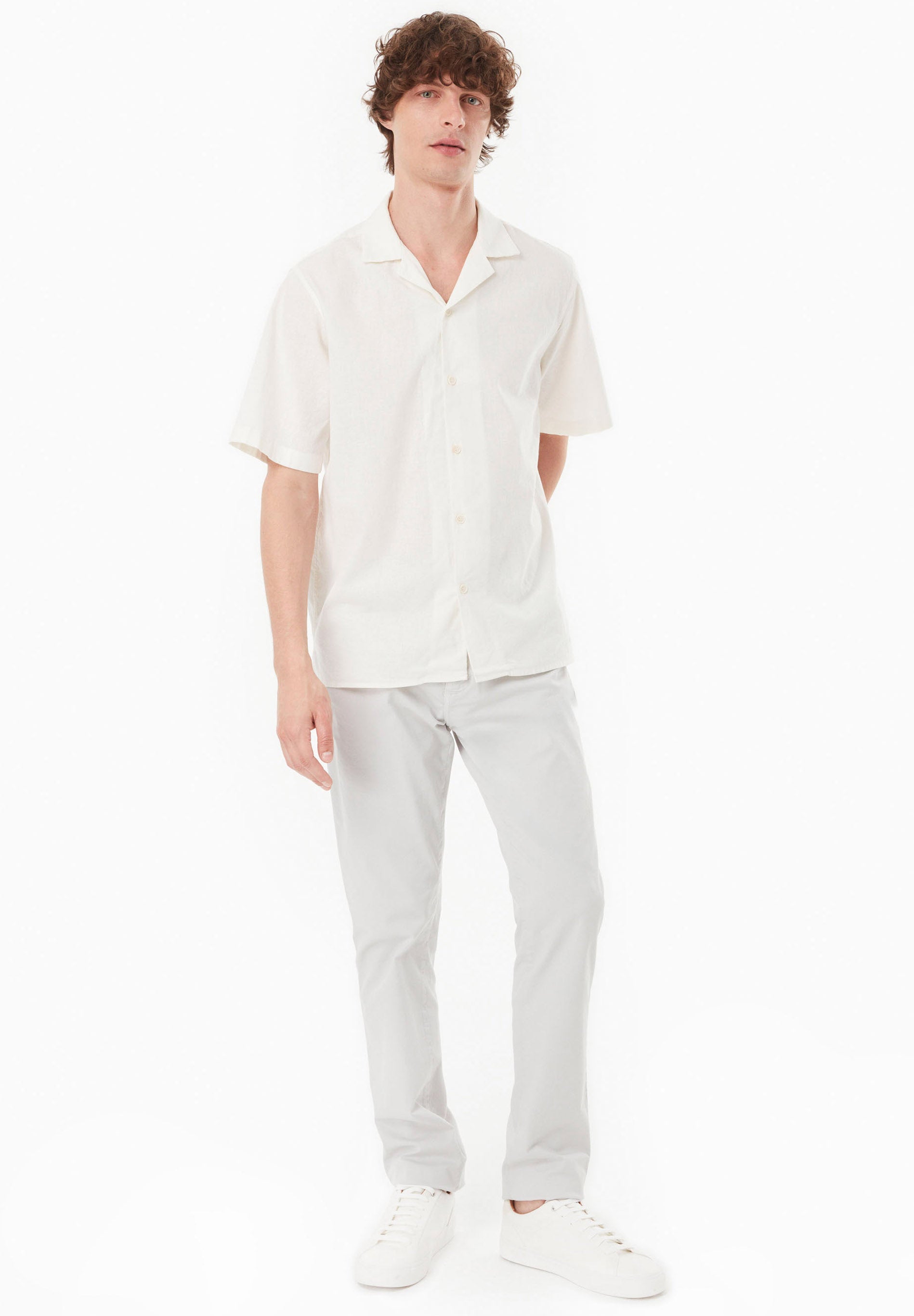 Slim-Fit Twill Trousers in Organic Cotton Stretch in light grey - Ecomarket.com