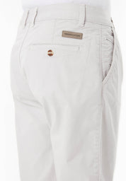 Slim-Fit Twill Trousers in Organic Cotton Stretch in light grey - Ecomarket.com