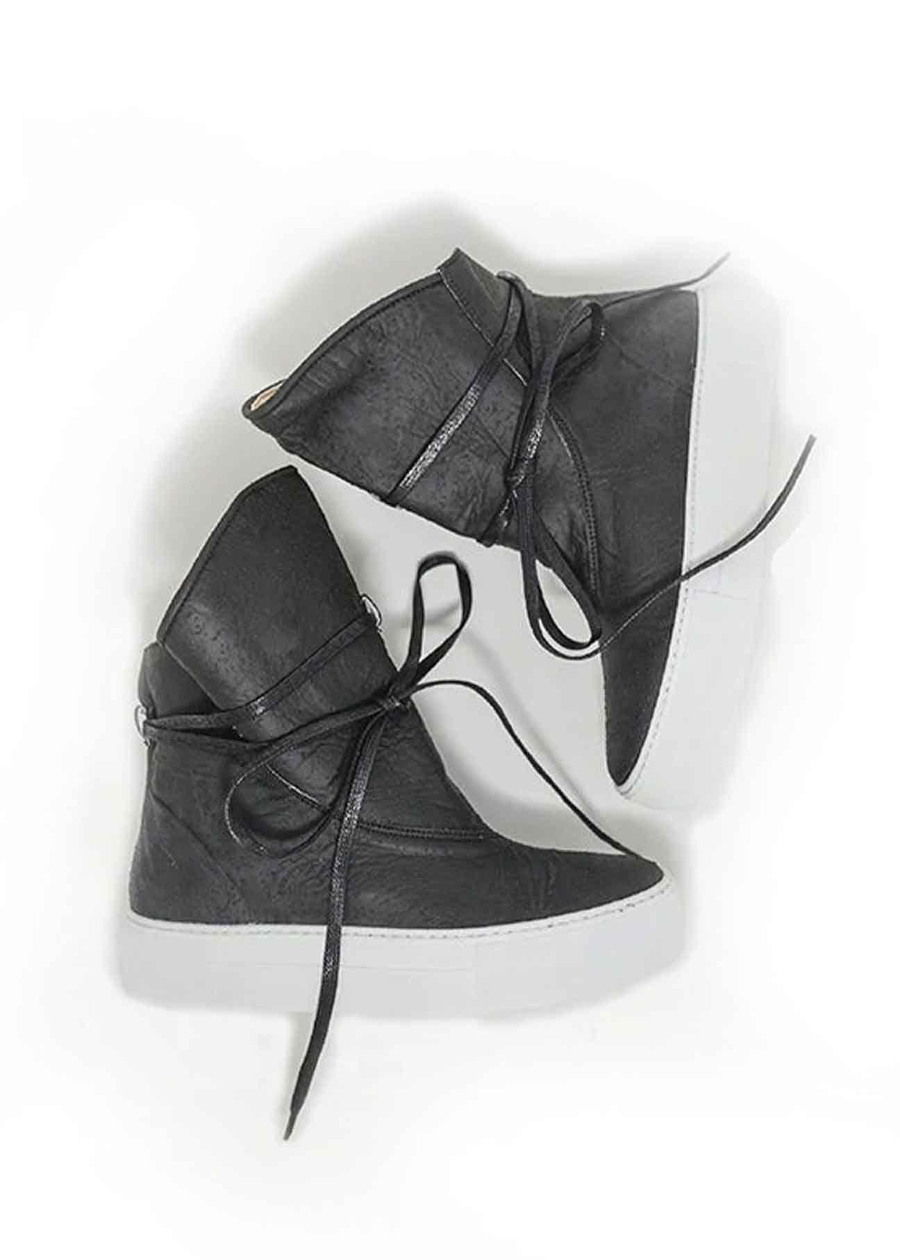 MICHONE Tech Black Boots - Ecomarket.com