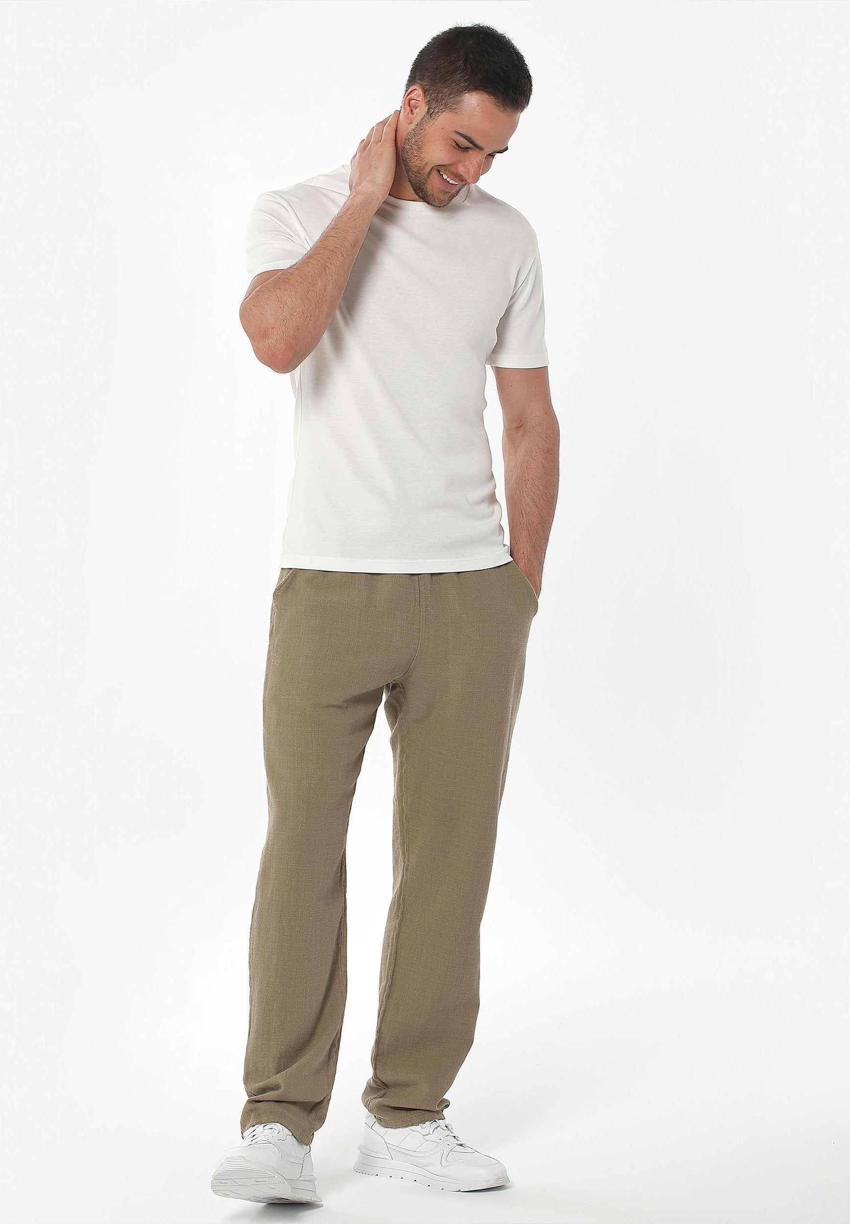 Linen-Blend Trousers in Organic Cotton & LENZING™ ECOVERO™ in olive green - Ecomarket.com