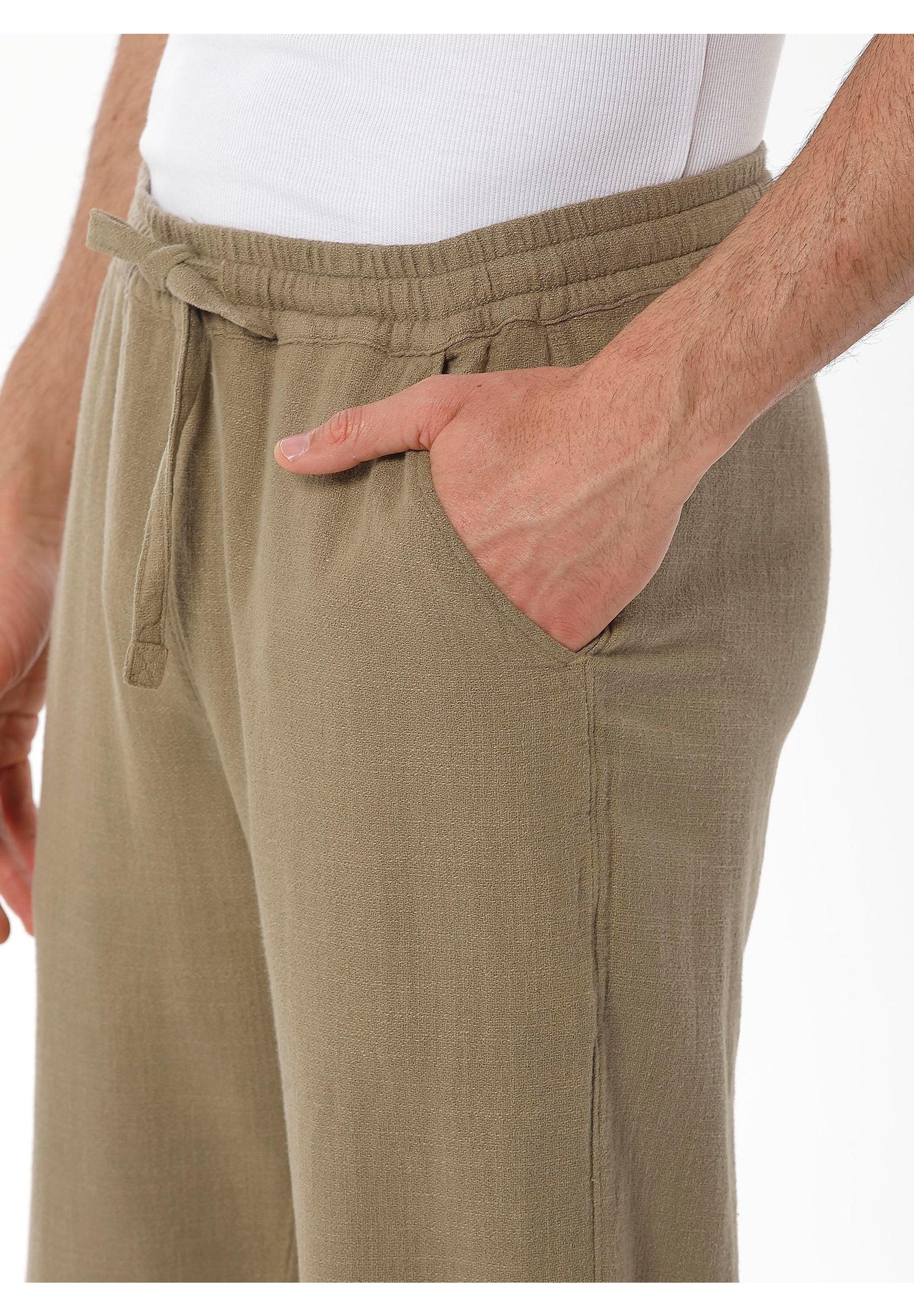 Linen-Blend Trousers in Organic Cotton & LENZING™ ECOVERO™ in olive green - Ecomarket.com