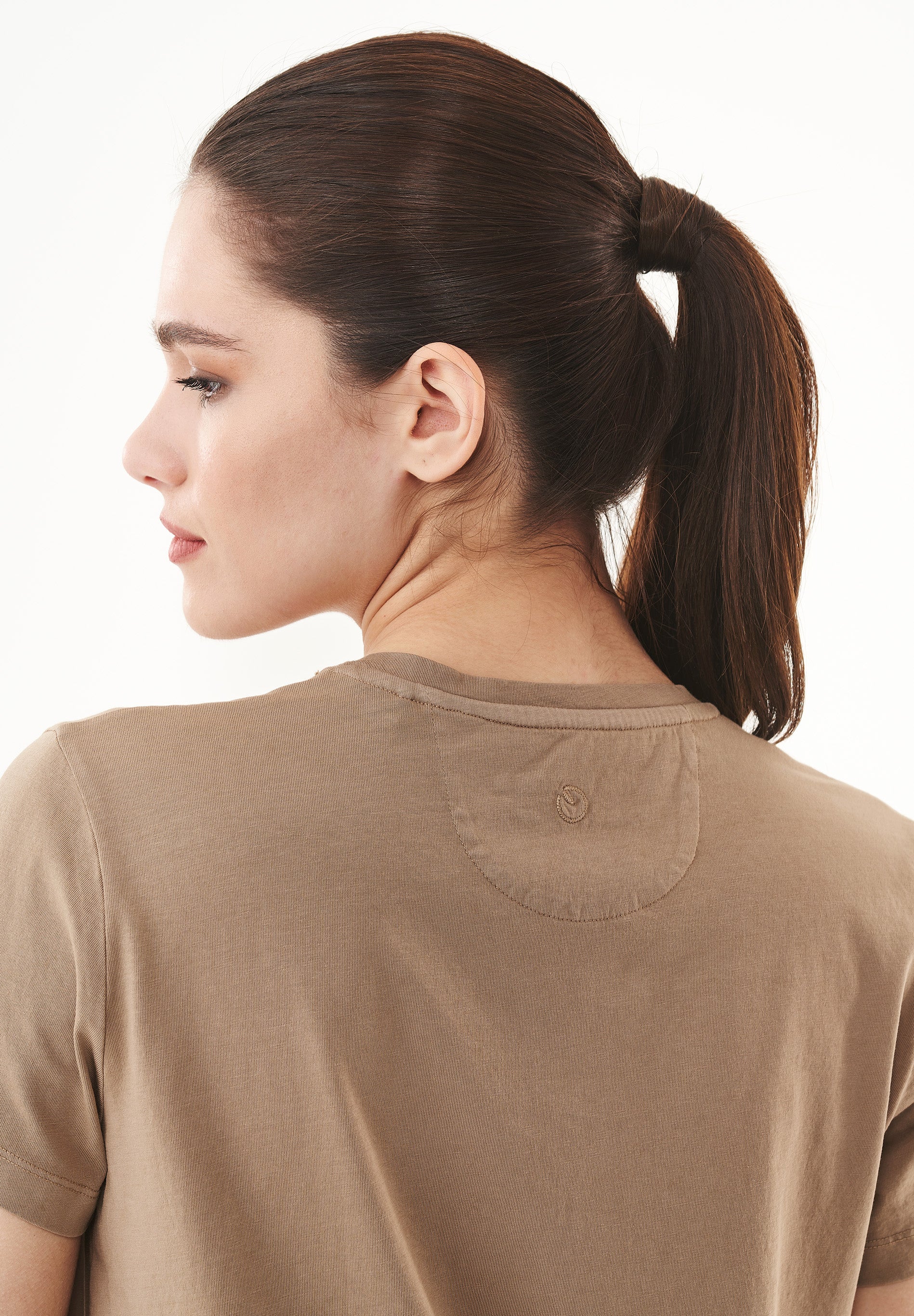 Natural Dye T-Shirt in Organic Cotton acorn - Ecomarket.com