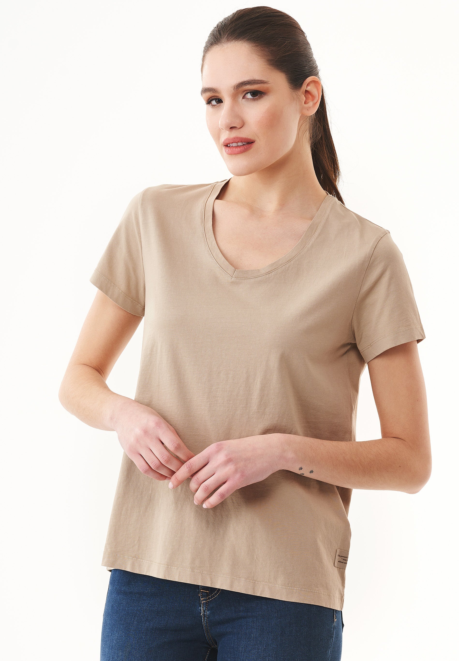 Natural Dye T-Shirt in Organic Cotton walnut husk - Ecomarket.com