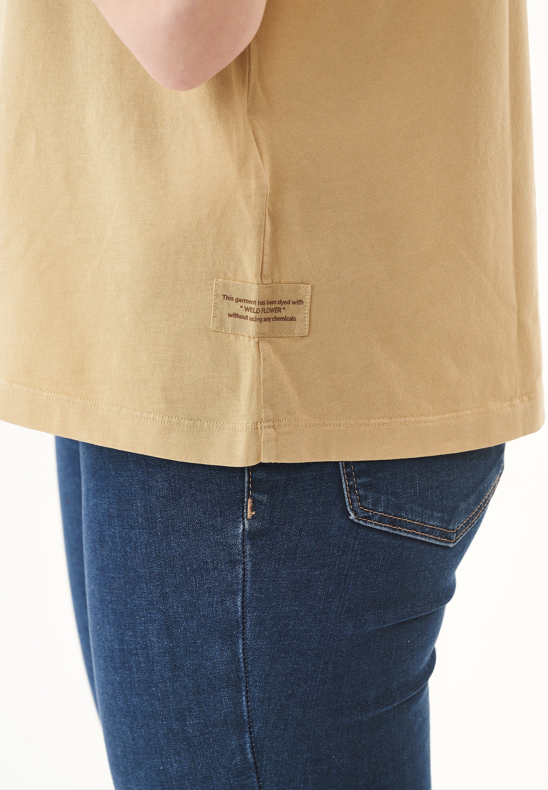 Natural Dye T-Shirt in Organic Cotton weld flower - Ecomarket.com