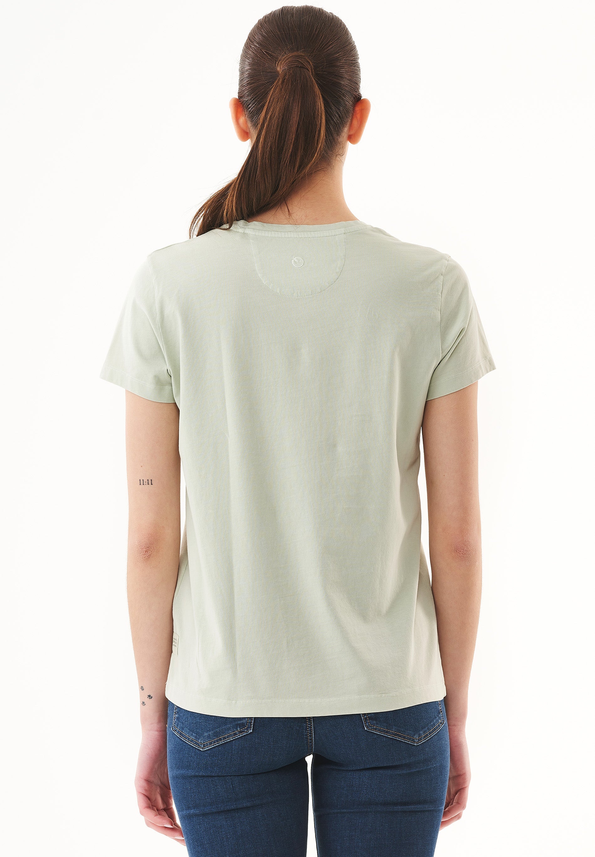 Natural Dye T-Shirt in Organic Cotton light white mulberry leaves - Ecomarket.com