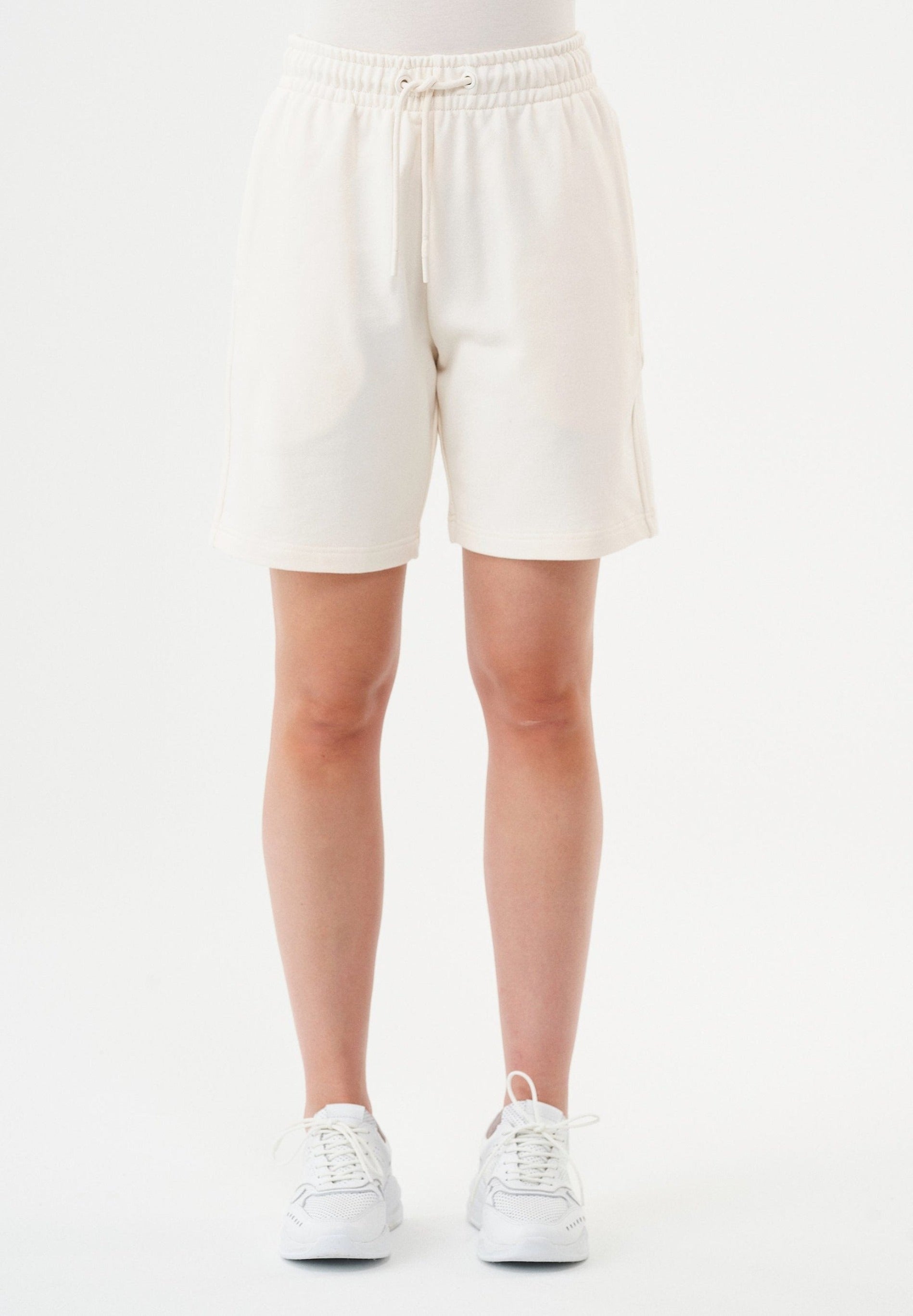 SHEYMA | Sweat Shorts in 100% Organic Cotton in off white - Ecomarket.com