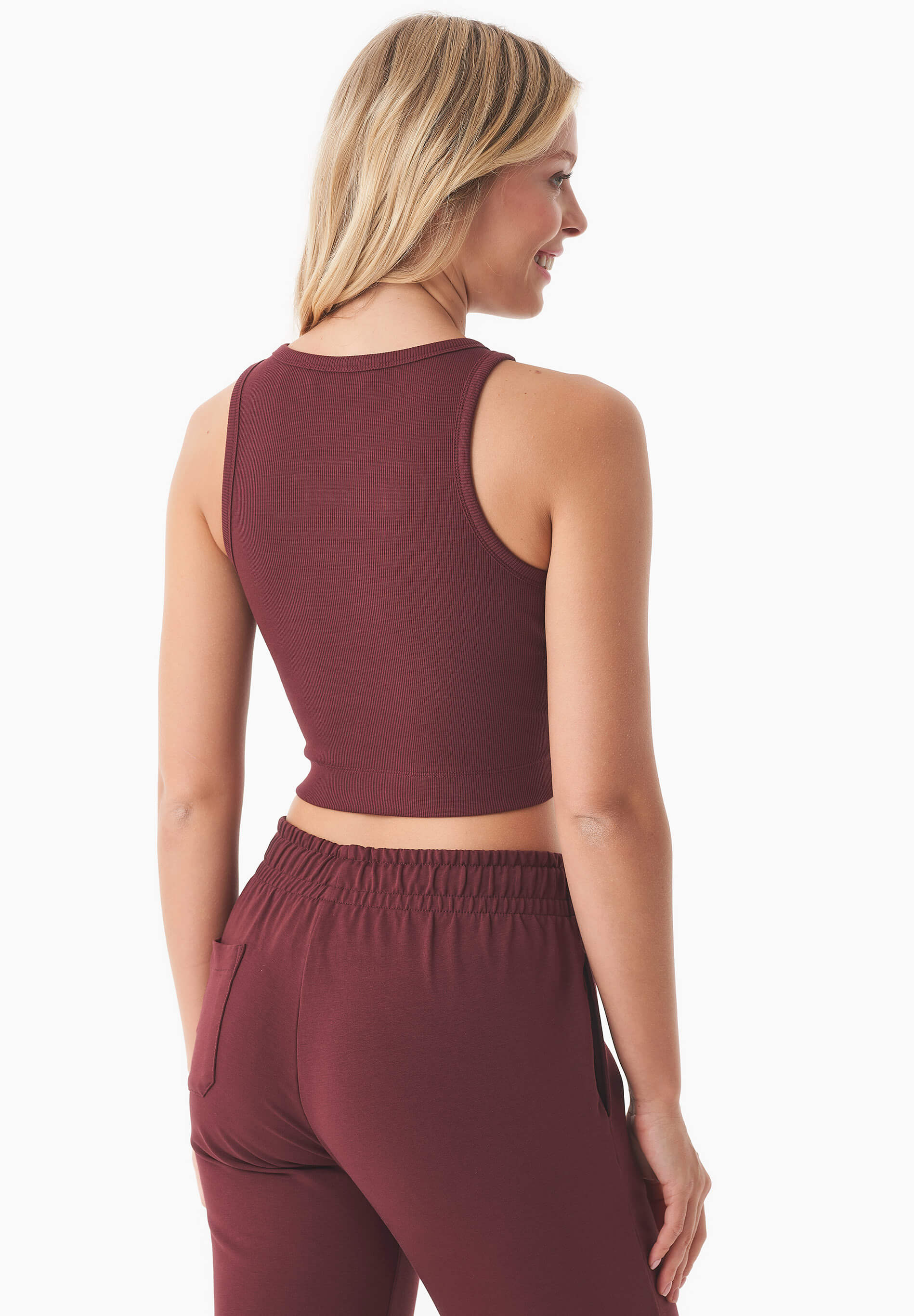 SONNIA | Cropped Ribbed Top in Organic Cotton in bordeaux - Ecomarket.com