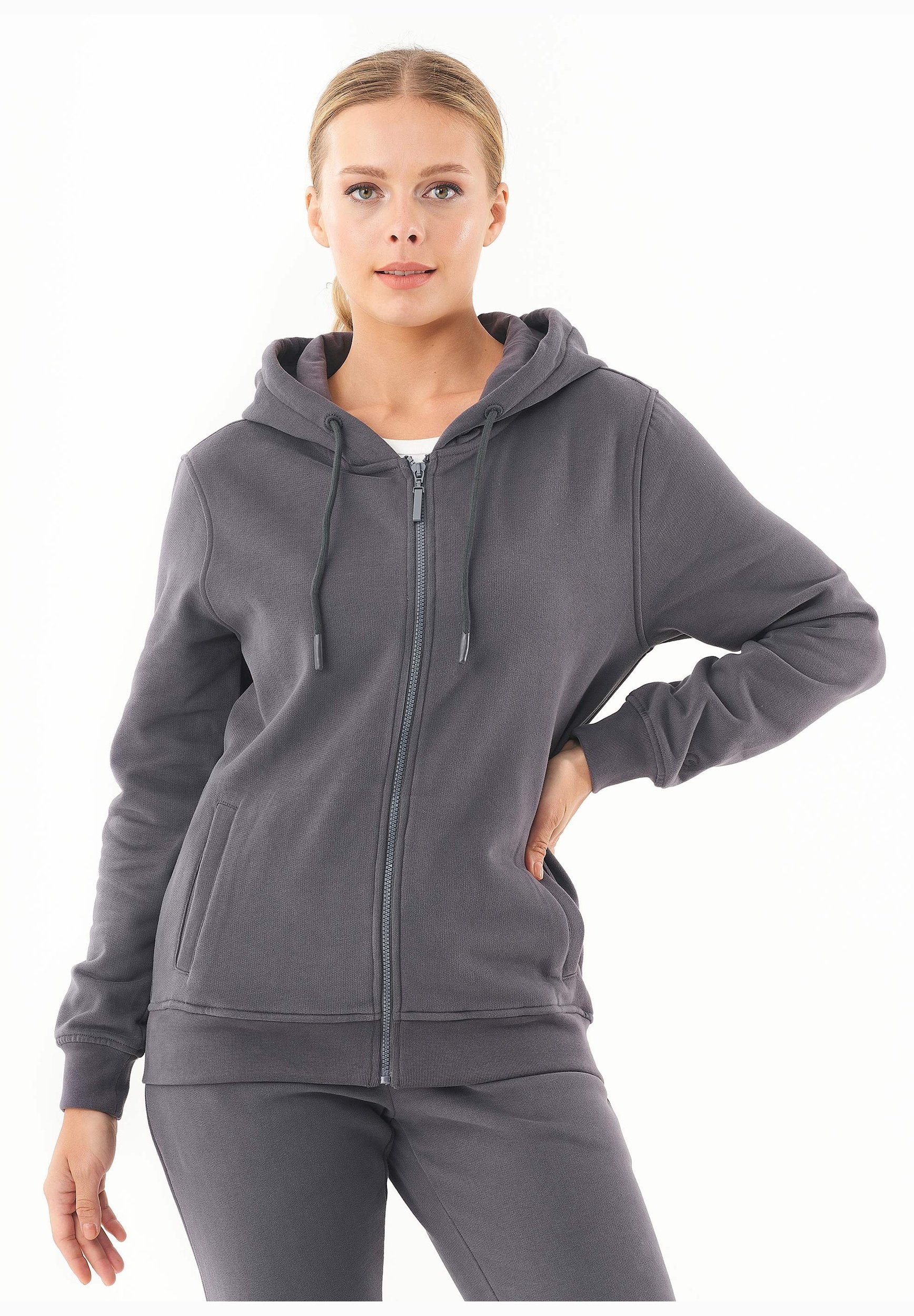 Soft Touch Zip Hoodie in 100% carbon-brushed Organic Cotton in intense grey - Ecomarket.com