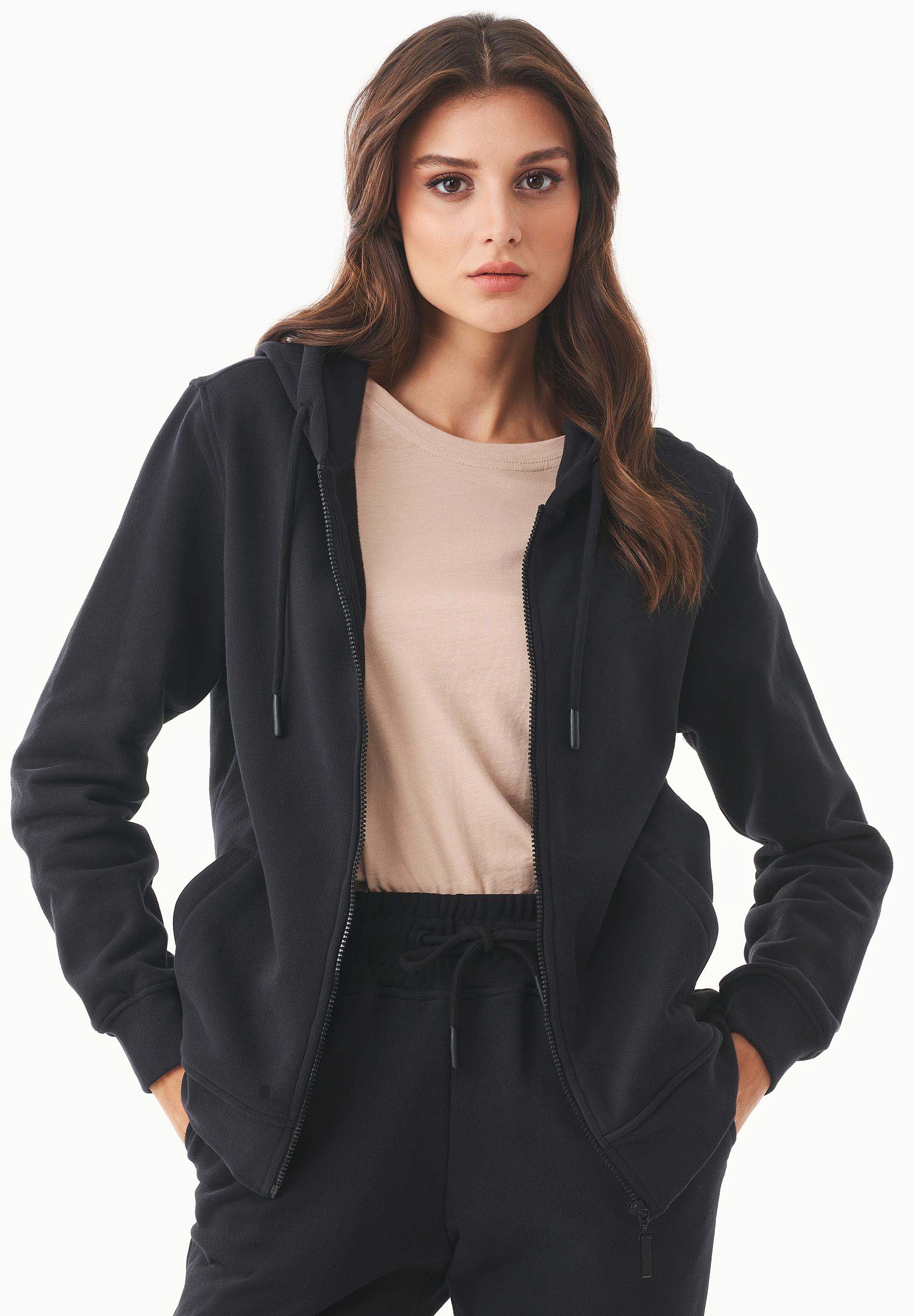 WCASUAL030black-1-088903.jpg
