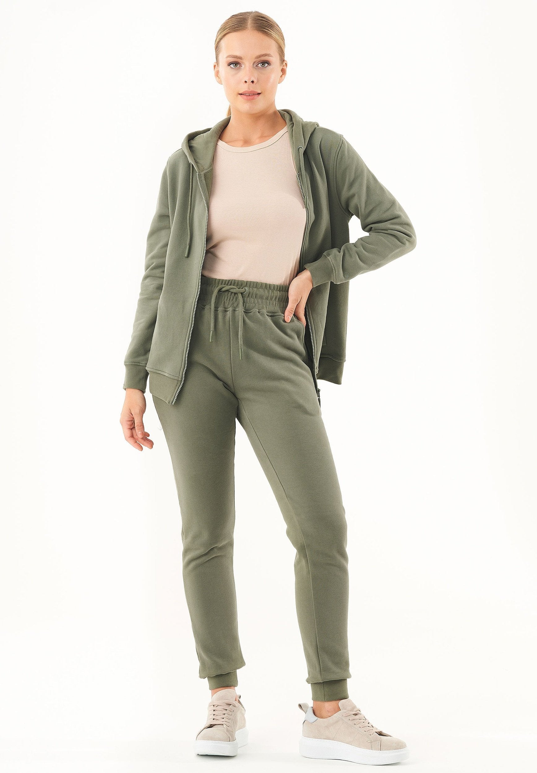 Soft Touch Zip Hoodie in 100% carbon-brushed Organic Cotton in olive green - Ecomarket.com