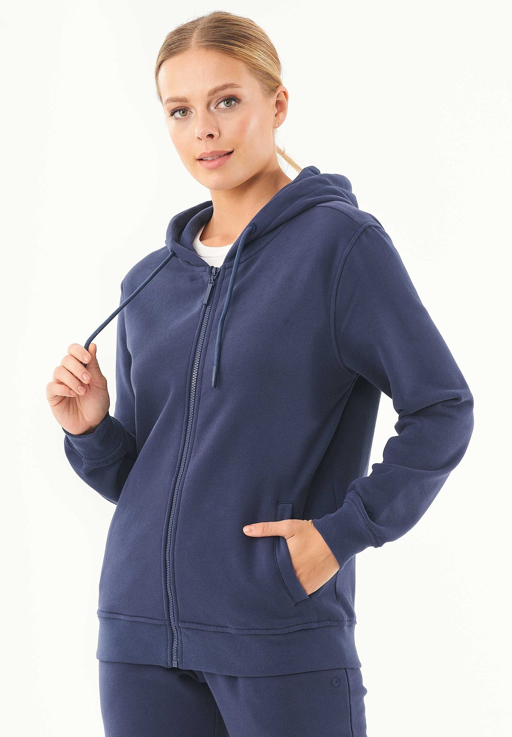 Soft Touch Zip Hoodie in 100% carbon-brushed Organic Cotton in navy - Ecomarket.com