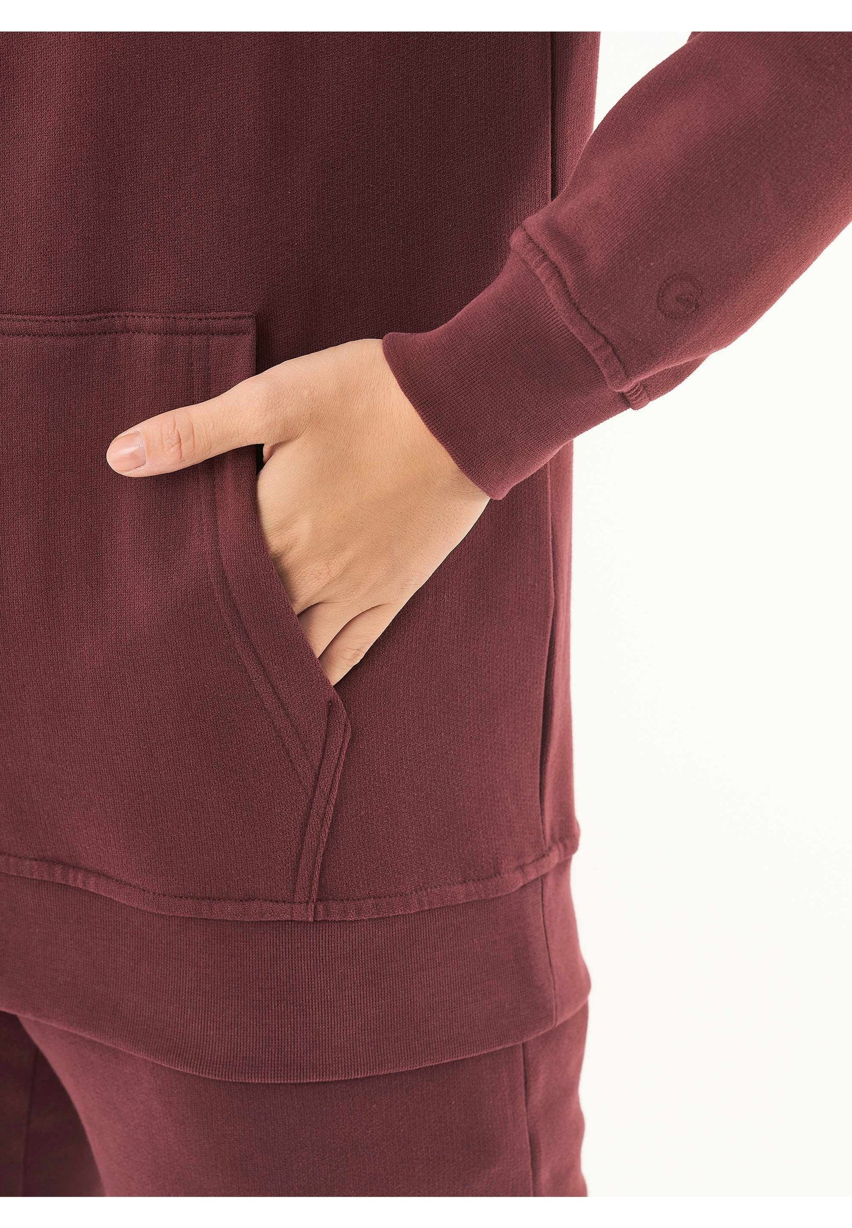 Soft Touch Sweat Hoodie in 100% carbon-brushed Organic Cotton in bordeaux - Ecomarket.com