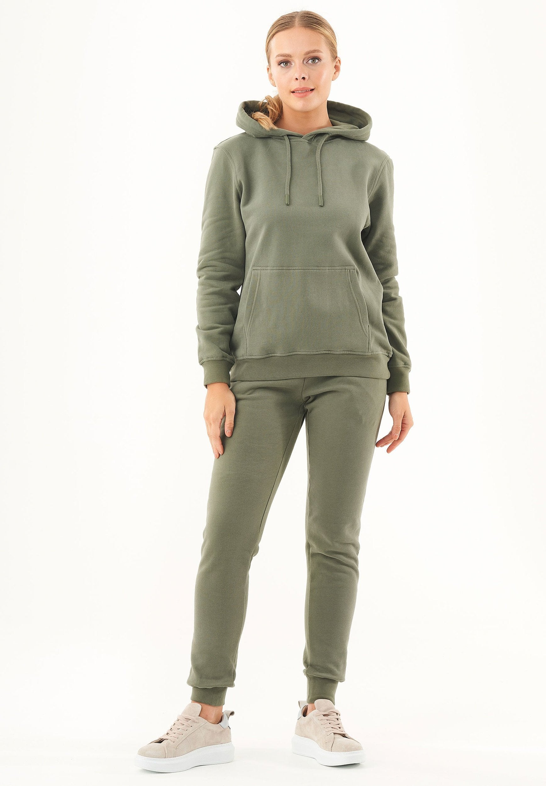 Soft Touch Sweat Hoodie in 100% carbon-brushed Organic Cotton in olive green - Ecomarket.com