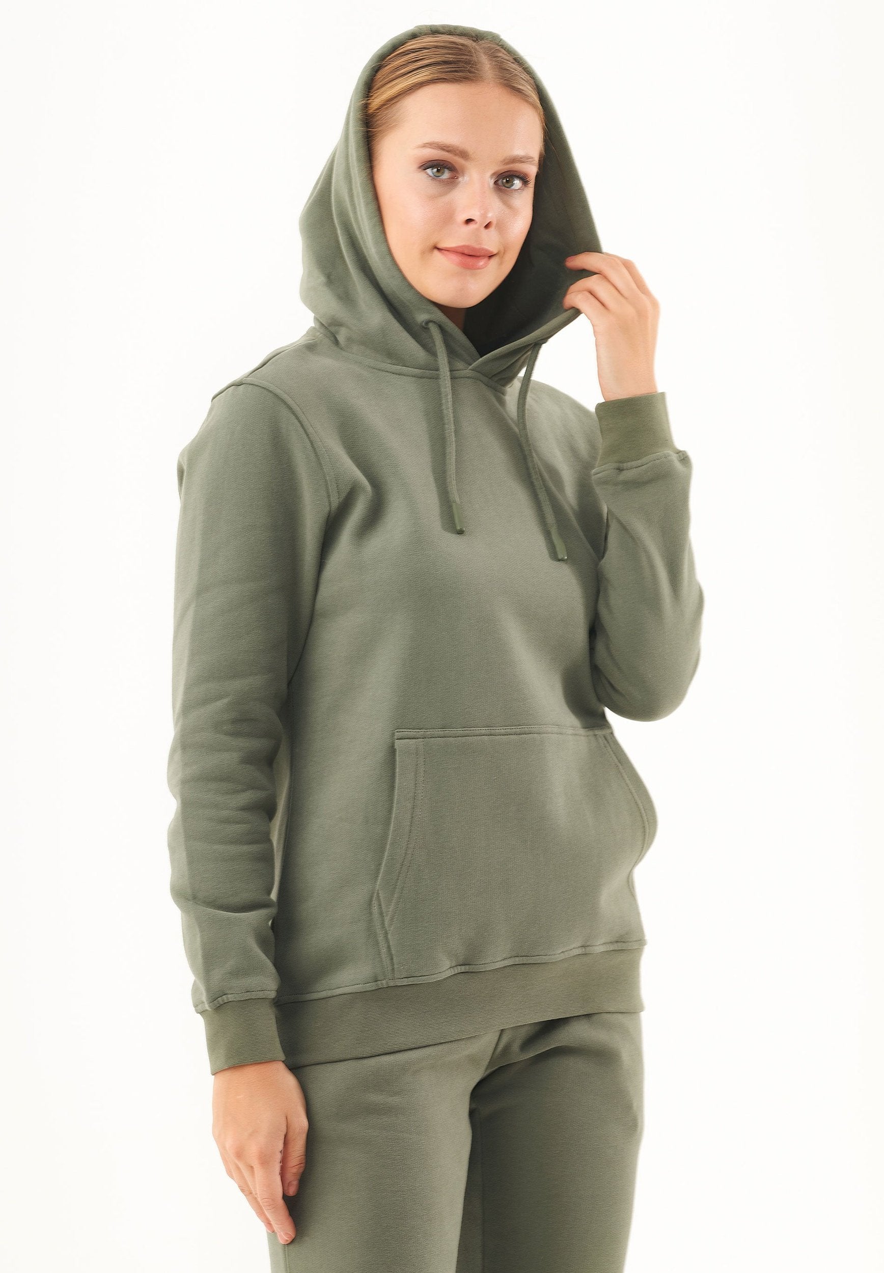 Soft Touch Sweat Hoodie in 100% carbon-brushed Organic Cotton in olive green - Ecomarket.com