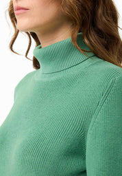 Organic cotton turtleneck sweater in leaf green - Ecomarket.com