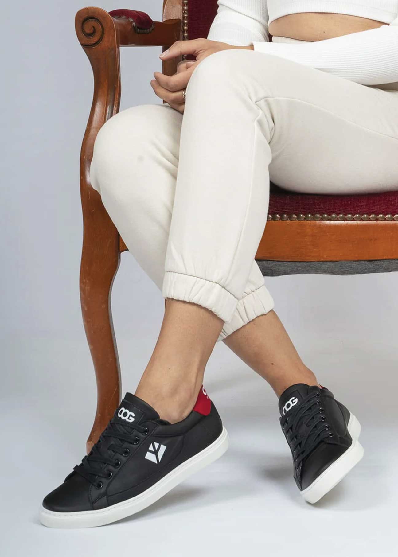 Winton - Black & Red Vegan Sneaker - Ecomarket.com