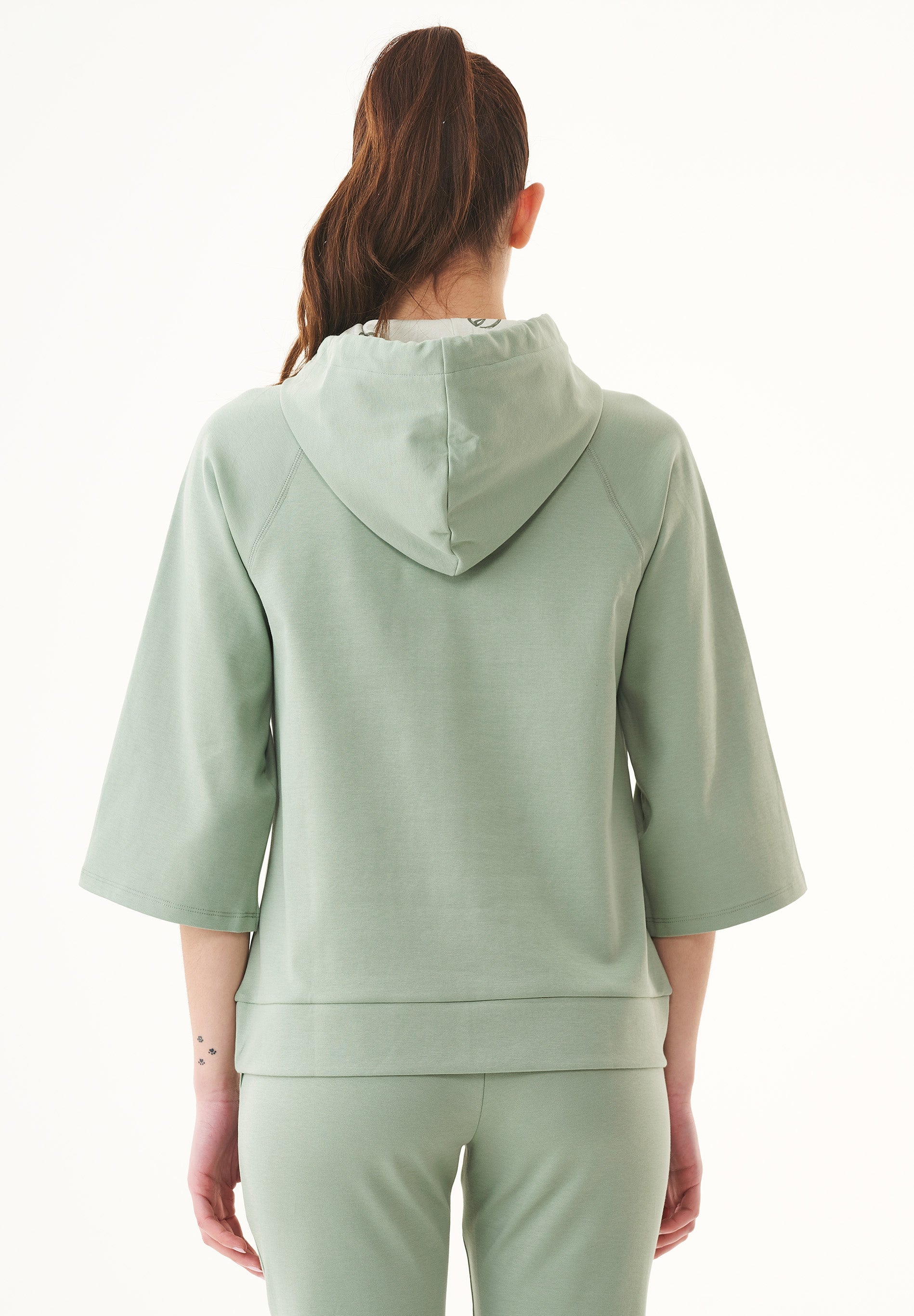 Organic Cotton Sweat Hoodie with 3/4 Sleeves in olive green - Ecomarket.com