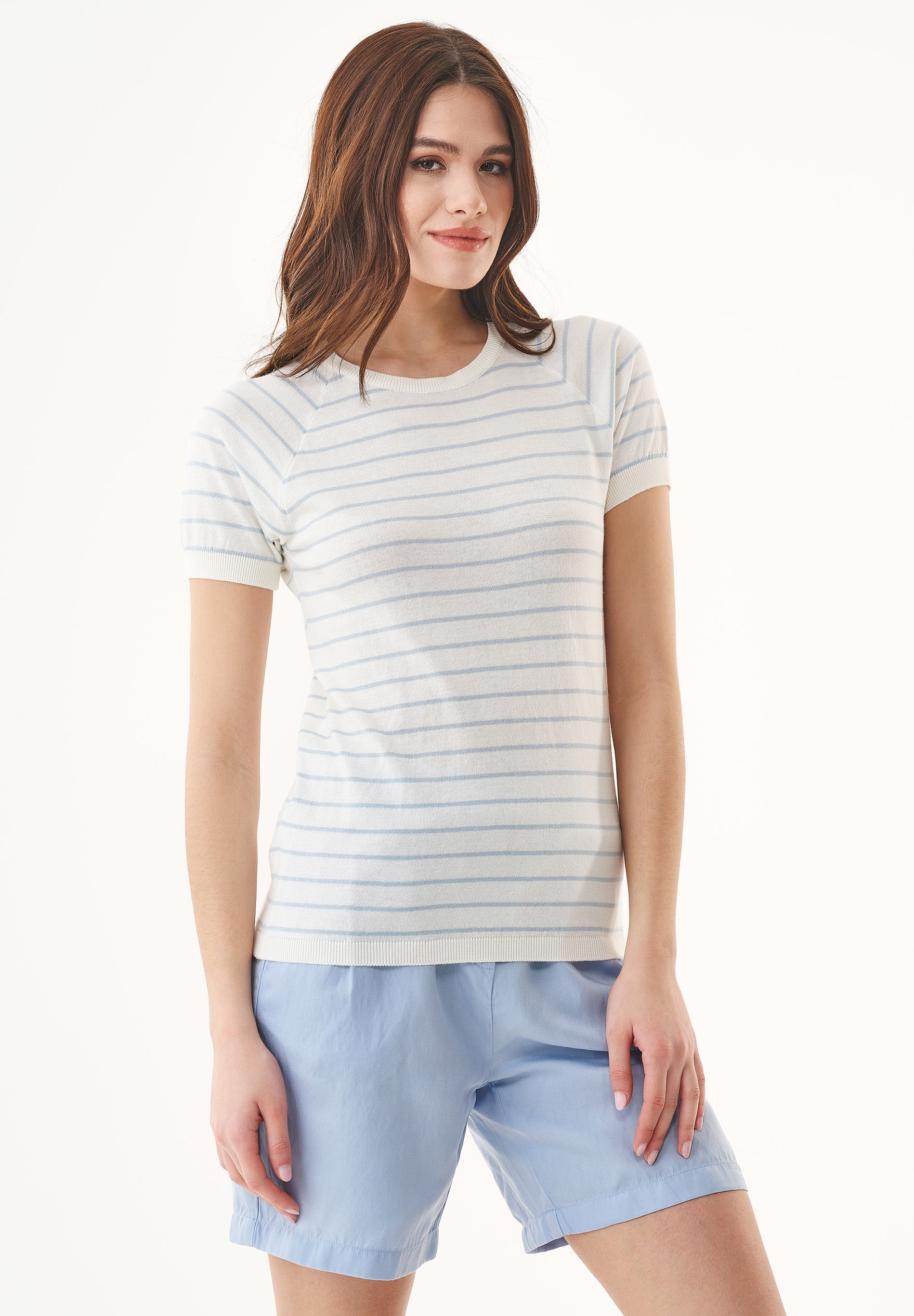 Fine-Knit Striped T-Shirt in Organic Cotton blue haze - Ecomarket.com