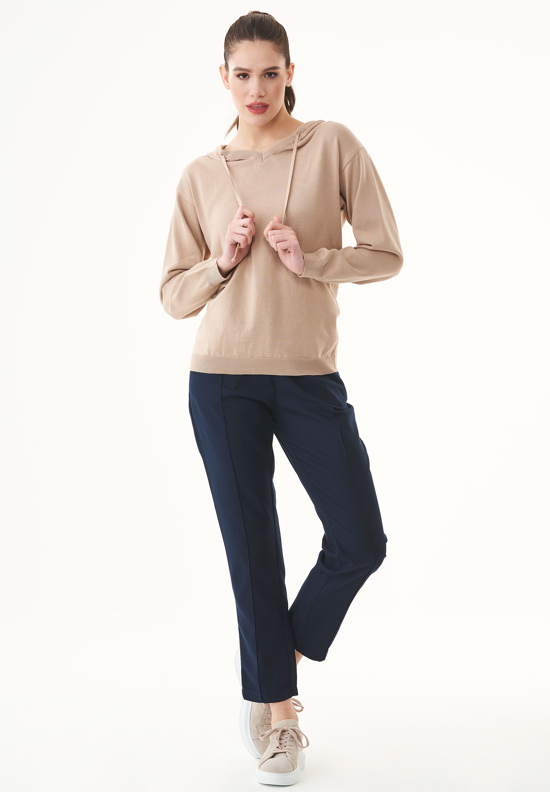 Fine-Knit Hoodie in 100% Organic Cotton in beige - Ecomarket.com