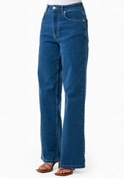Straight-Cut Jeans in Organic Cotton medium wash - Ecomarket.com