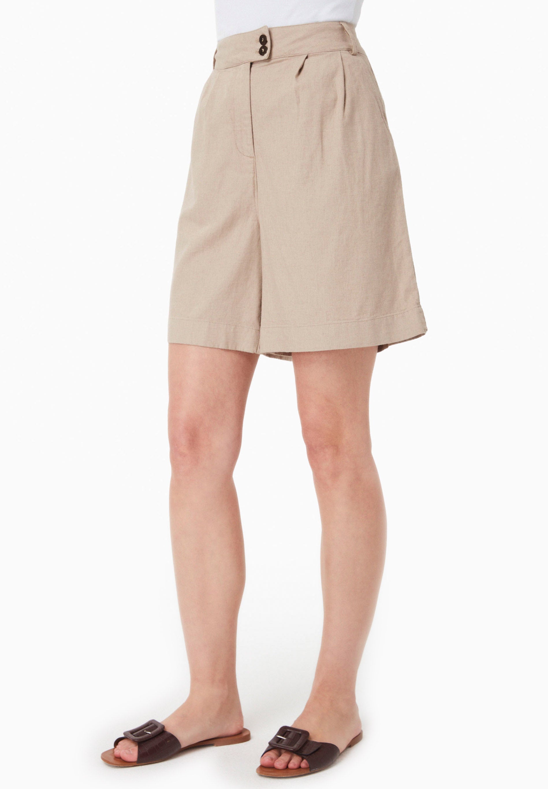 Tailored Shorts in LENZING™ ECOVERO™, Linen & Organic Cotton - Ecomarket.com