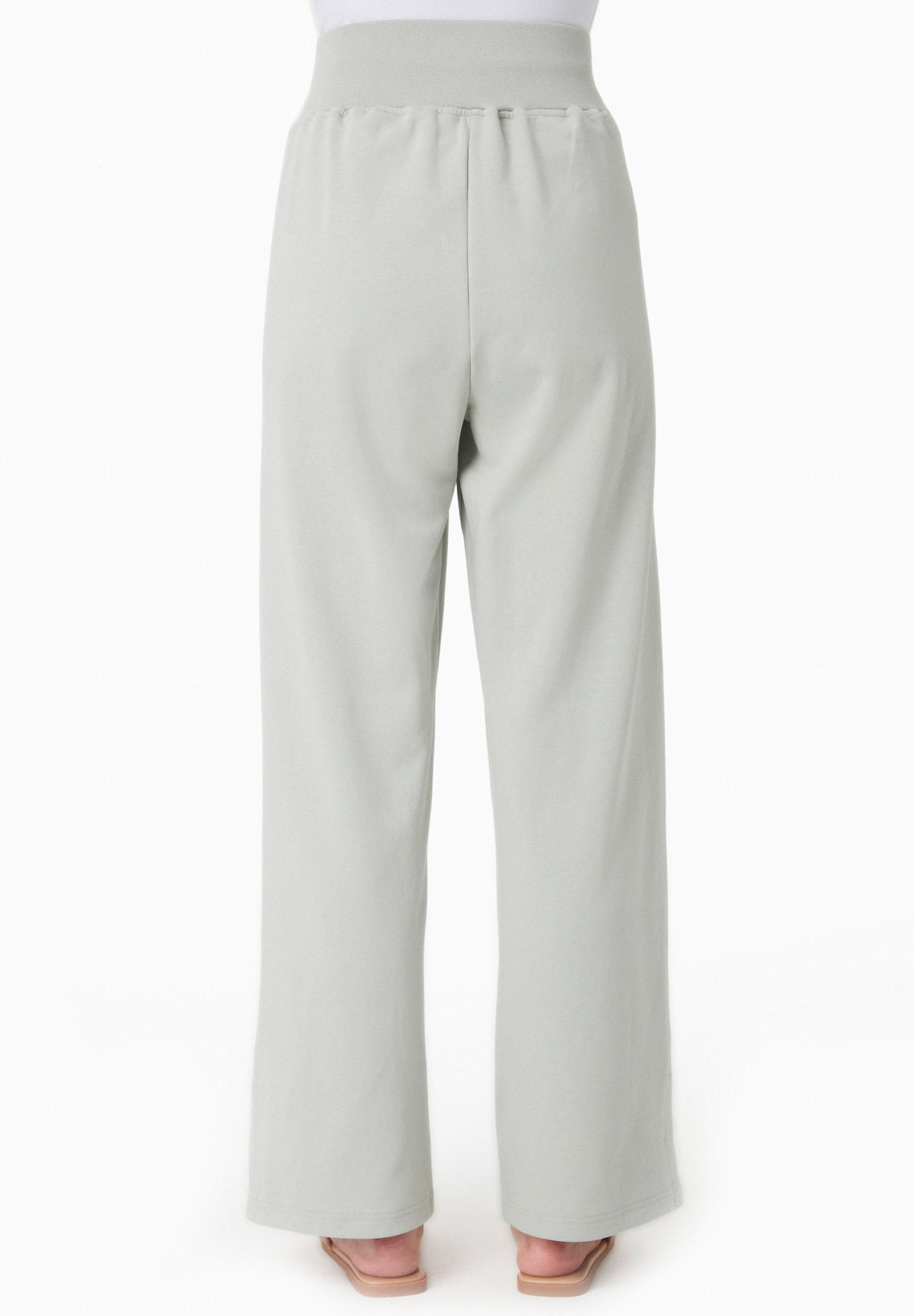 Sweatpants in TENCEL™ Modal & Organic Cotton in green moss - Ecomarket.com