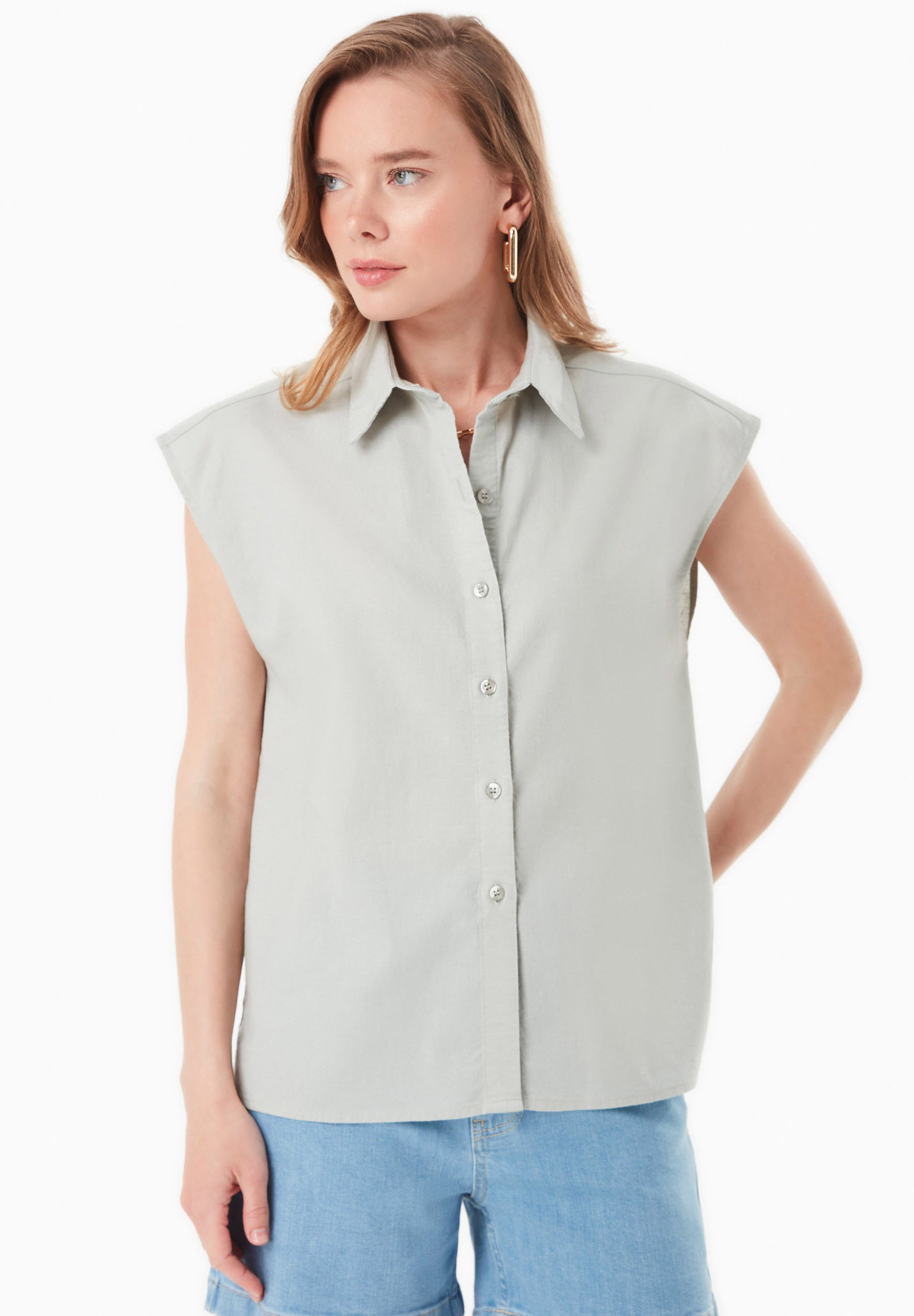 Blouse in Organic Cotton & Linen Blend in green moss - Ecomarket.com