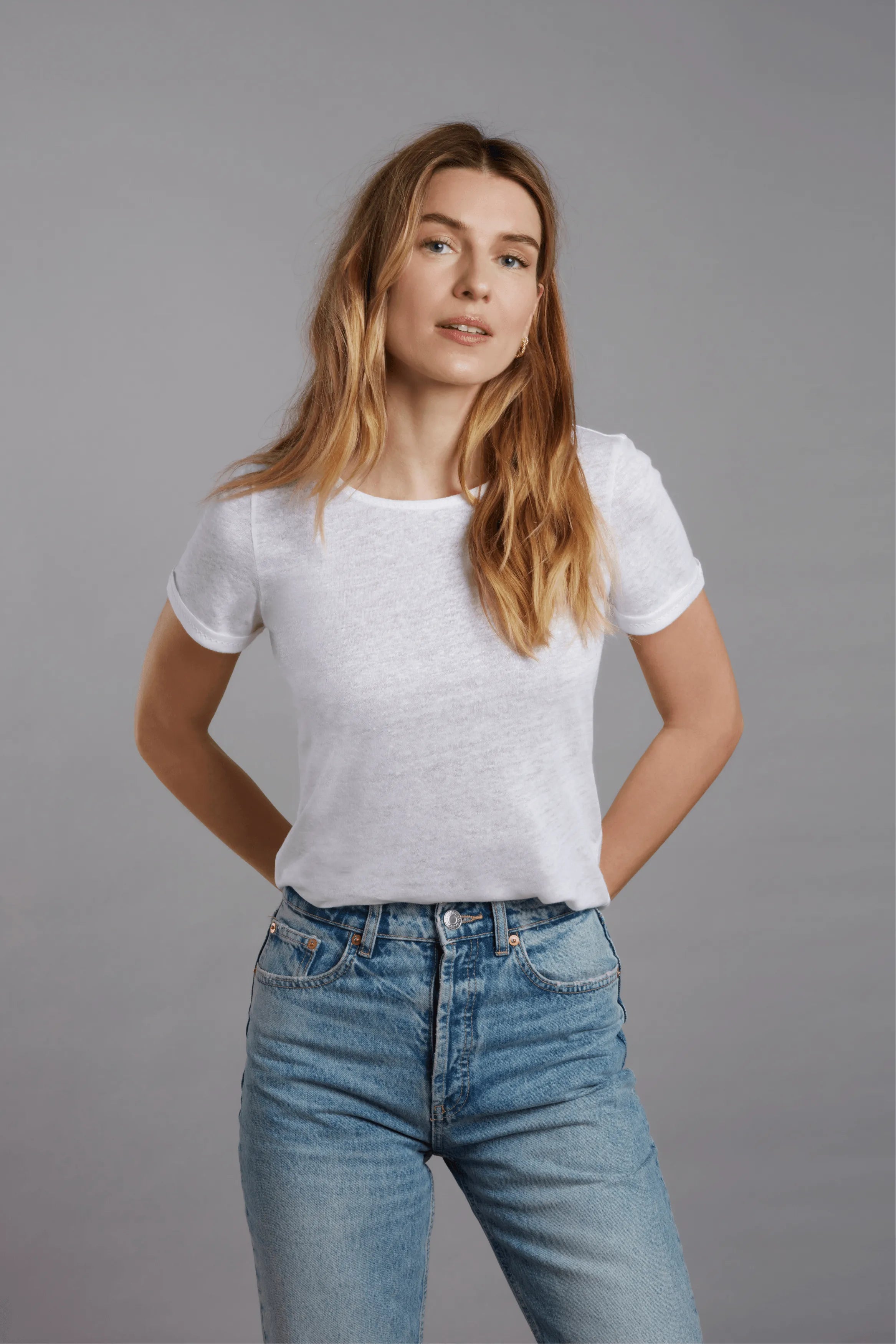 Linen T-shirt in different colors - Ecomarket.com