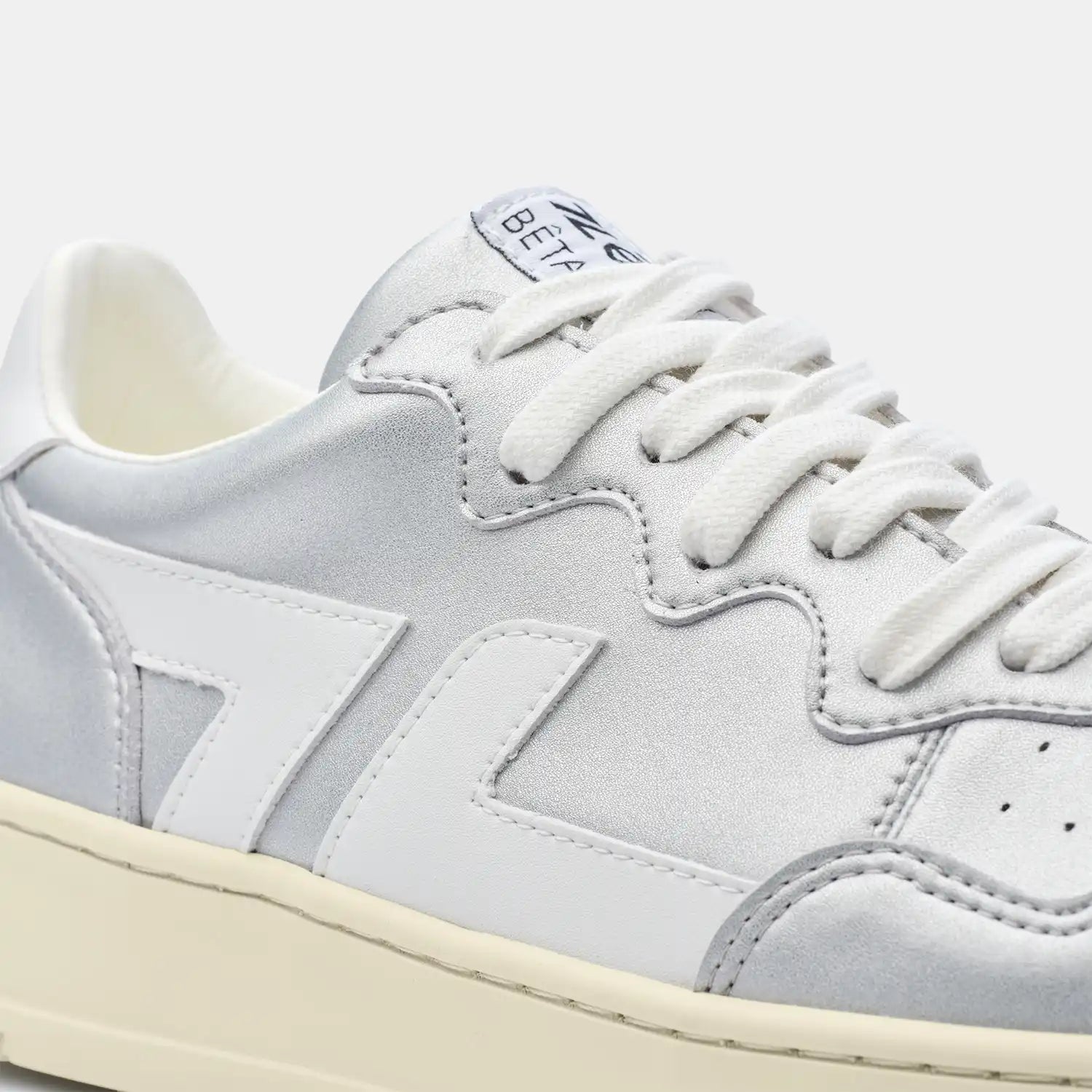 Beta-Series B1 Handmade Vegan Sneakers in Silver - Ecomarket.com
