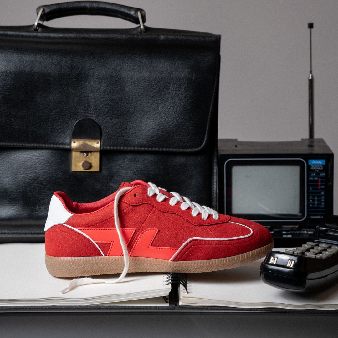 Delta-Series Handmade Vegan Sneakers in Grenat - Ecomarket.com