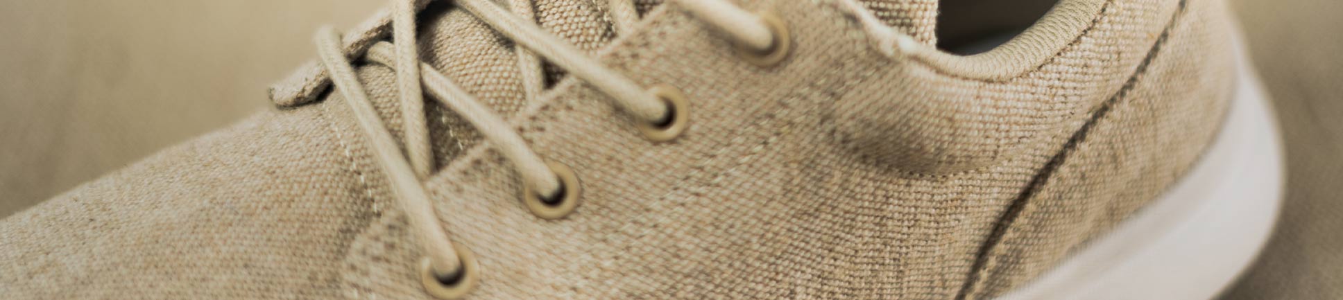 8000 Kicks sustainable and vegan sneakers made with hemp textile, detail of the shoe