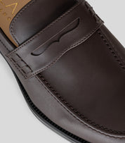 Close-up of the Vegan Loafer - Man showcasing the stylish design and U-shaped pattern on the upper.