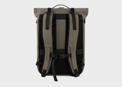 Nomad-Rolltop-Rucksack aus Hanf in Dunkelgrün