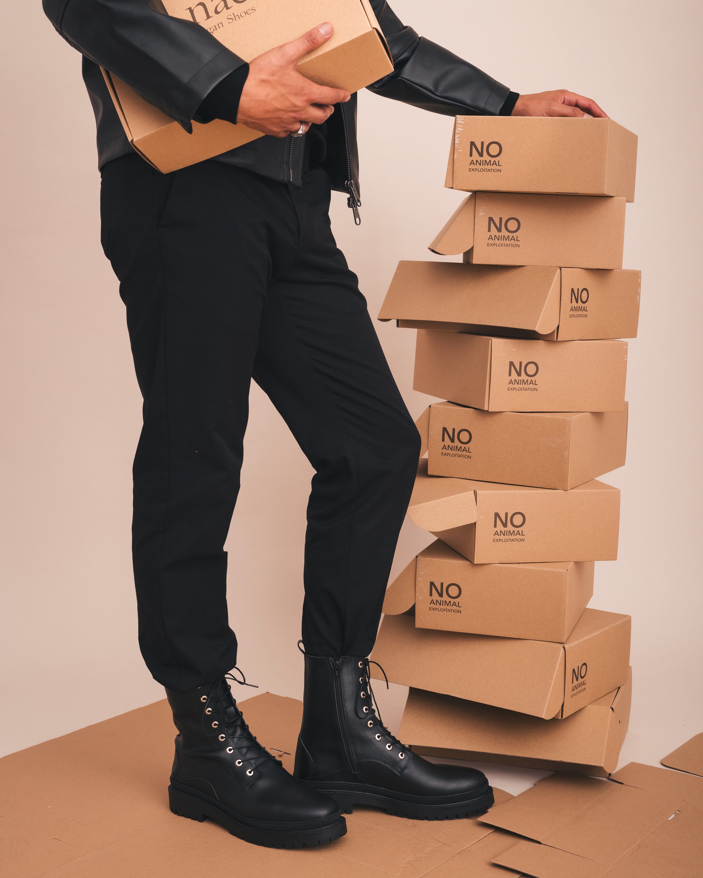 Nae Diriam Vegan Combat Boots – Black