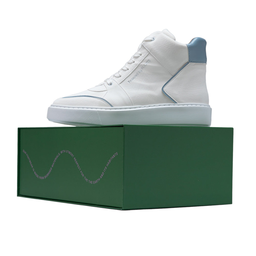 AGAZI EMI High Top sneakers in white and blue displayed on a green box. Sustainability shoes. Environment friendly shoes.