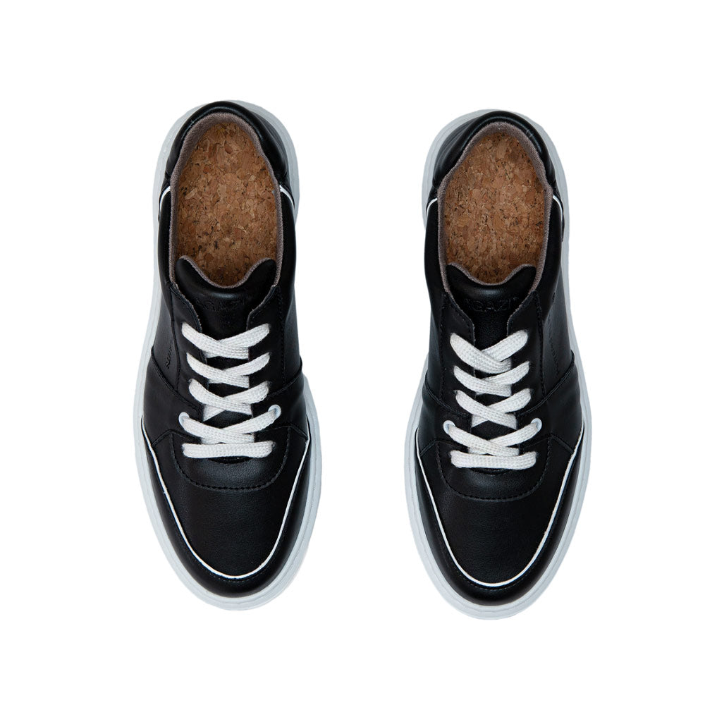 AGAZI EMI Low Black sneakers top view emphasizing laces and inner cork material. Sustainability Shoes. Environment friendly shoes.